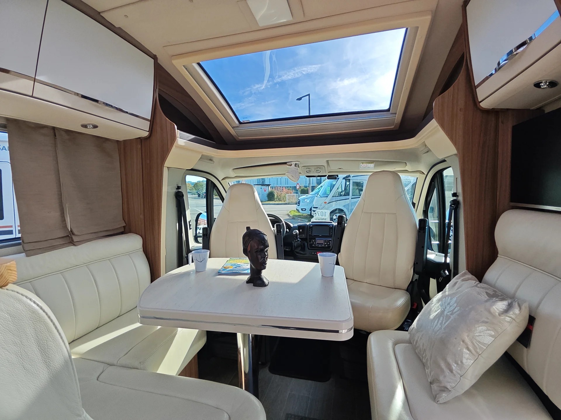 EURA MOBIL Profila T 725 QB***Der Eura Mobil vereint echten Hotelkomfort mit absoluter Winterfestigkeit***-showroom-element-1