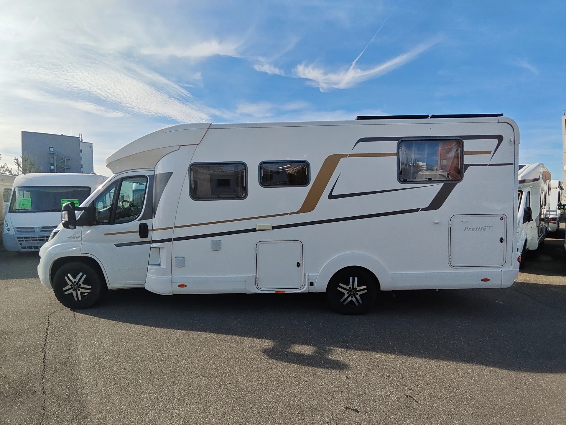 EURA MOBIL Profila T 725 QB***Der Eura Mobil vereint echten Hotelkomfort mit absoluter Winterfestigkeit***-image-8