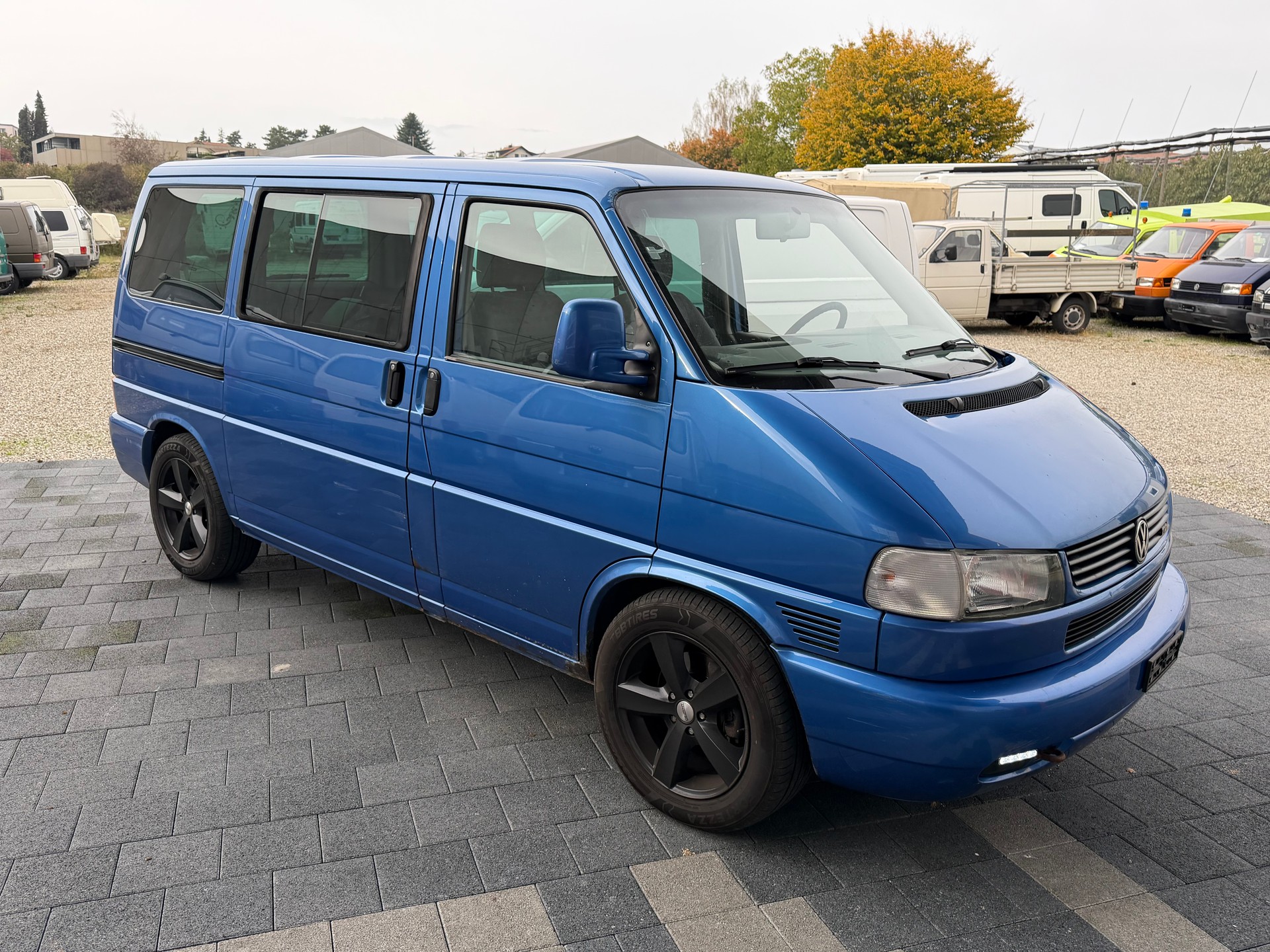 VW T4 Caravelle 2.5TDI ABS-image-1
