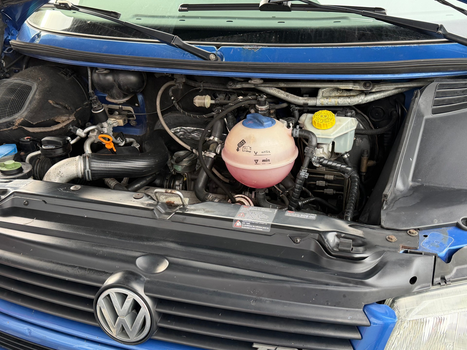 VW T4 Caravelle 2.5TDI ABS-image-2