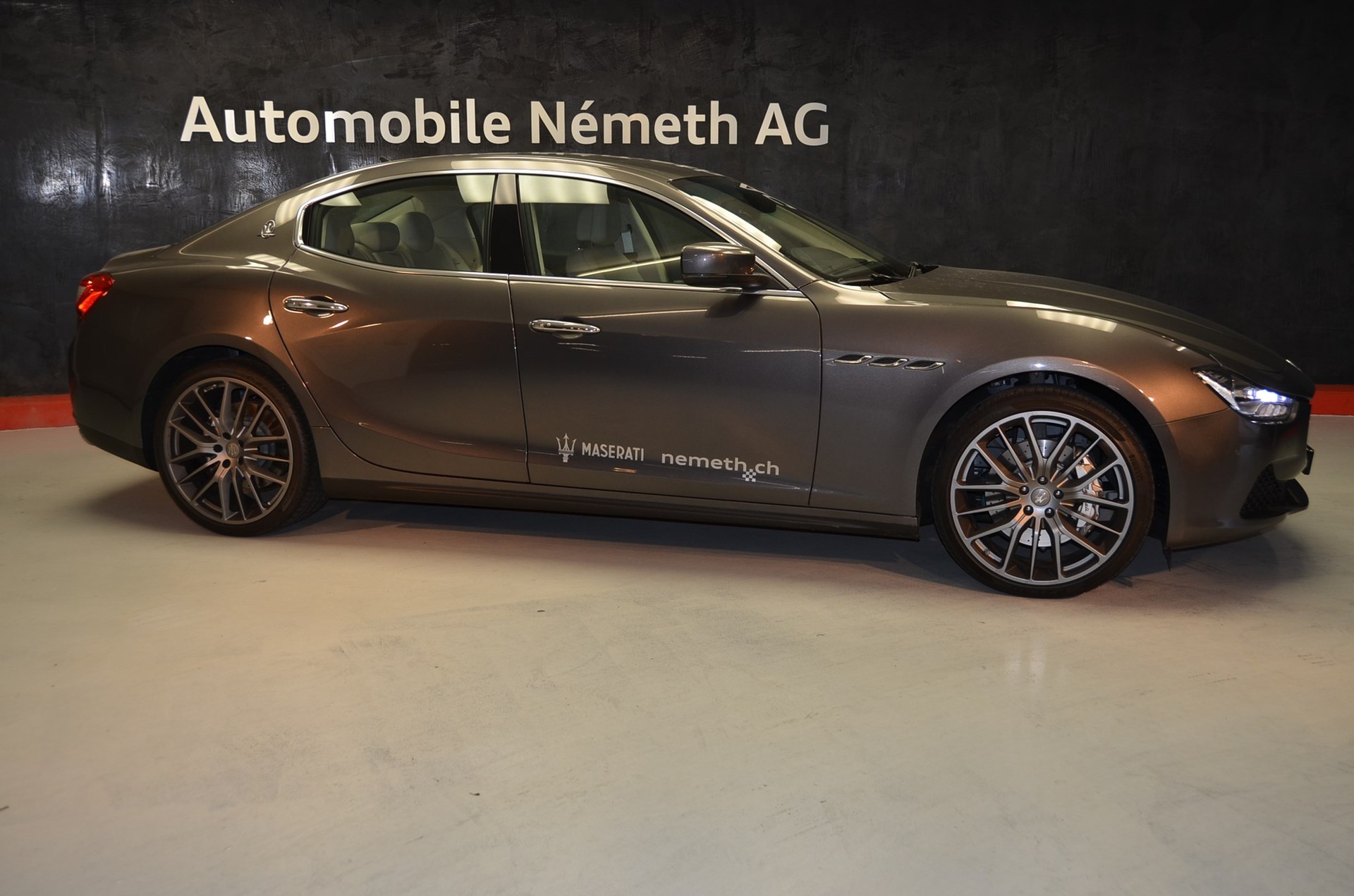 MASERATI Ghibli S 3.0 V6 Automatica-image-2