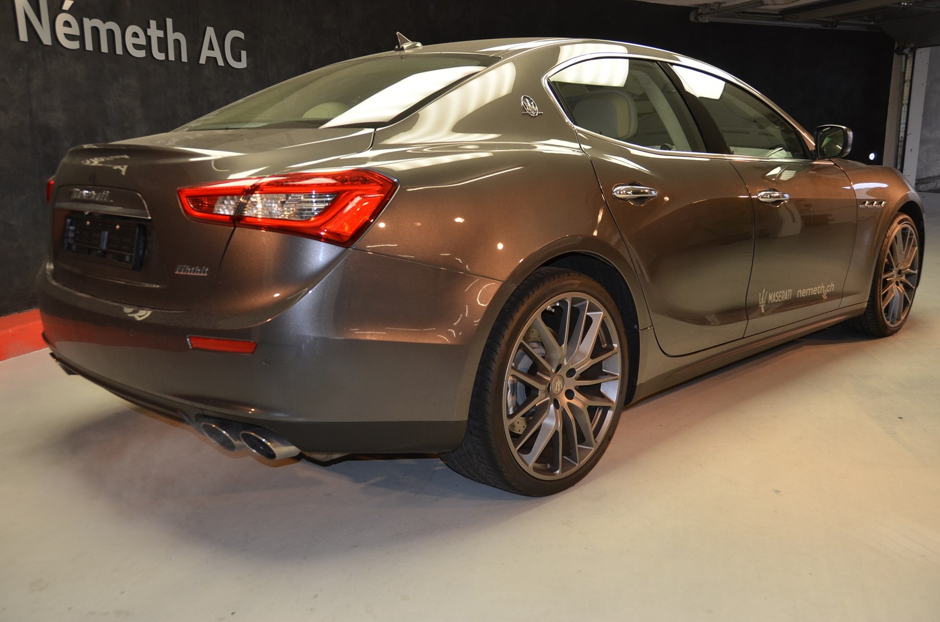 MASERATI Ghibli S 3.0 V6 Automatica-image-1