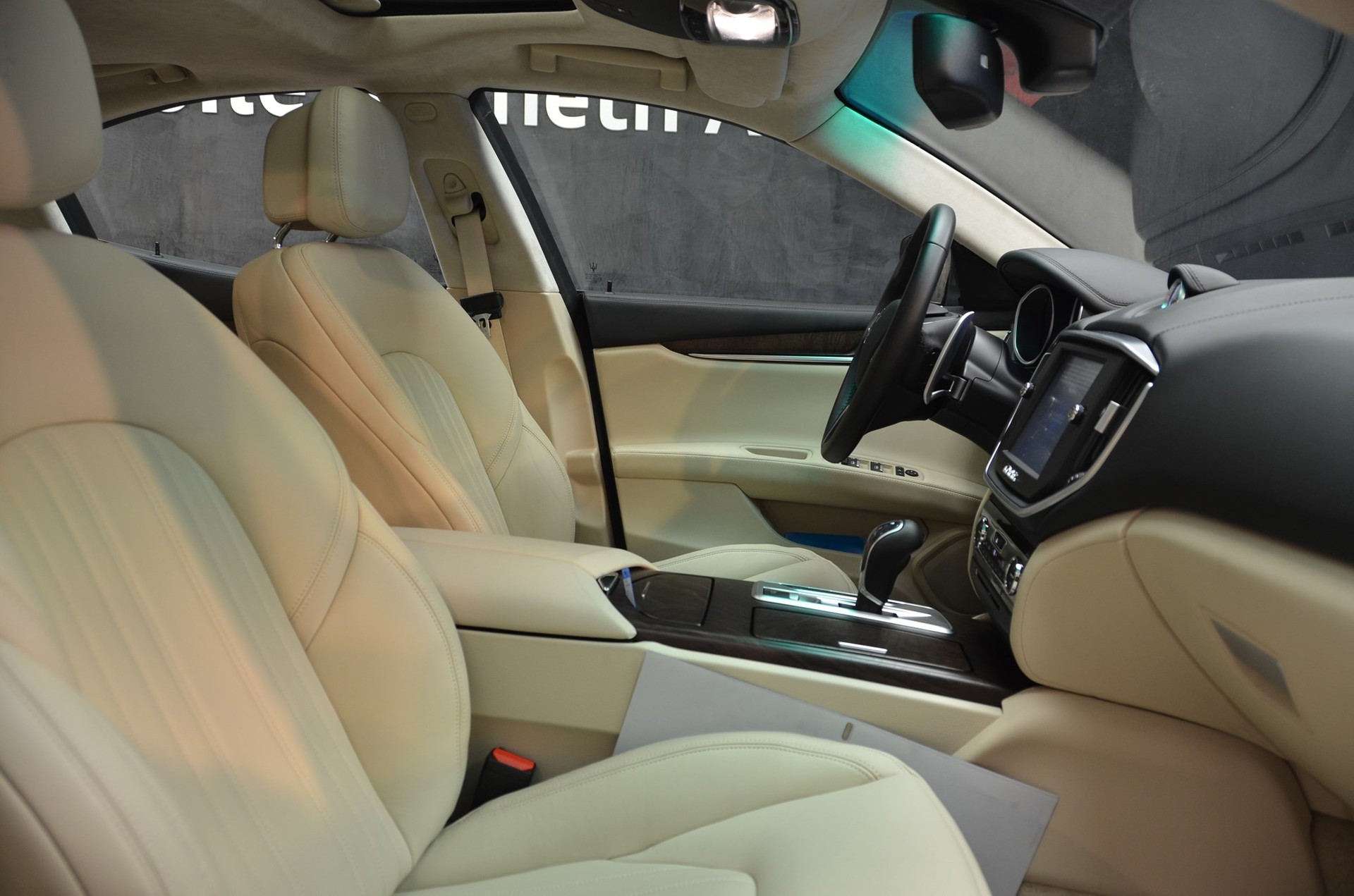 MASERATI Ghibli S 3.0 V6 Automatica-image-8