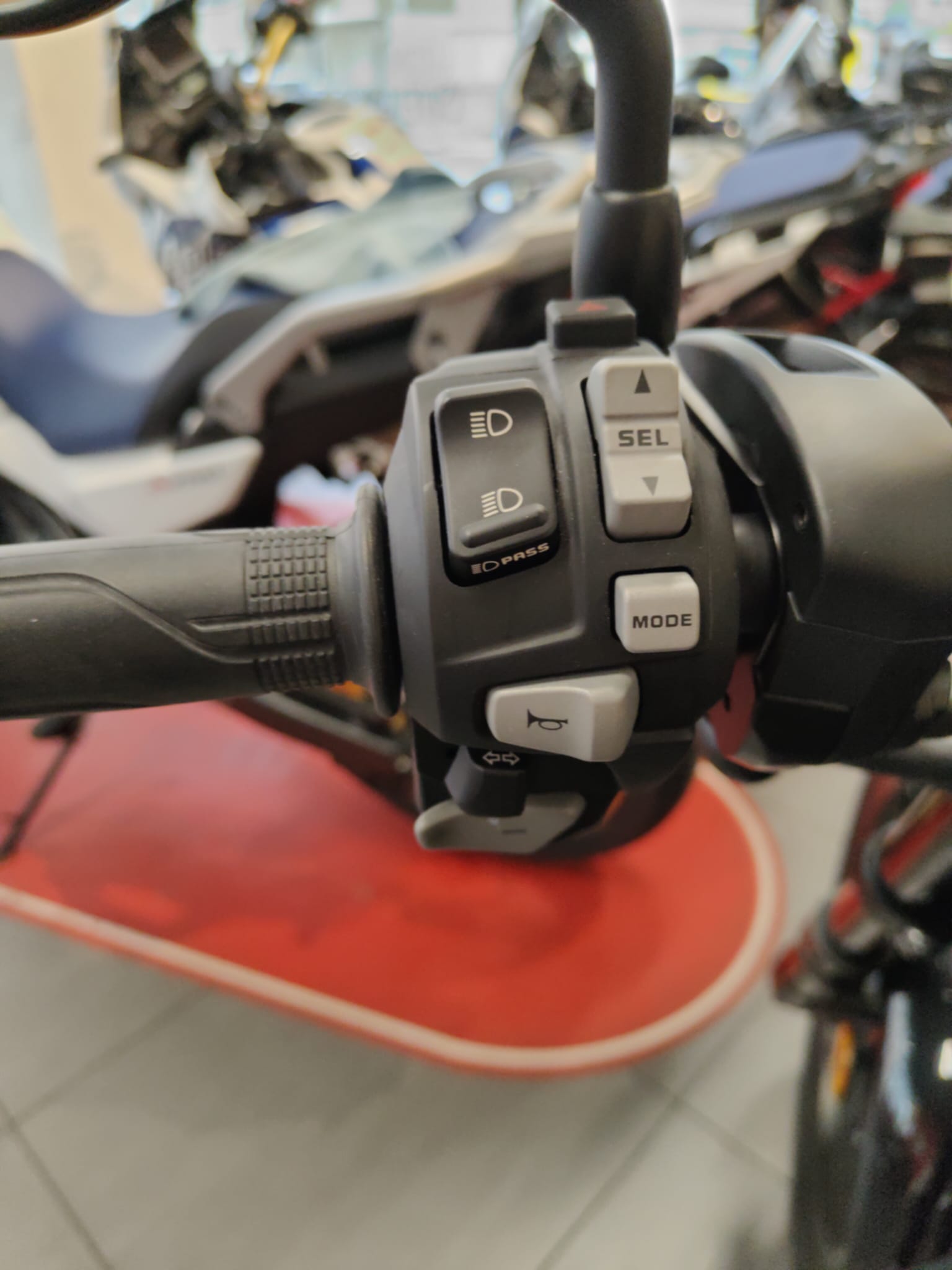 HONDA CMX 1100 DCTRebel Touring-image-6
