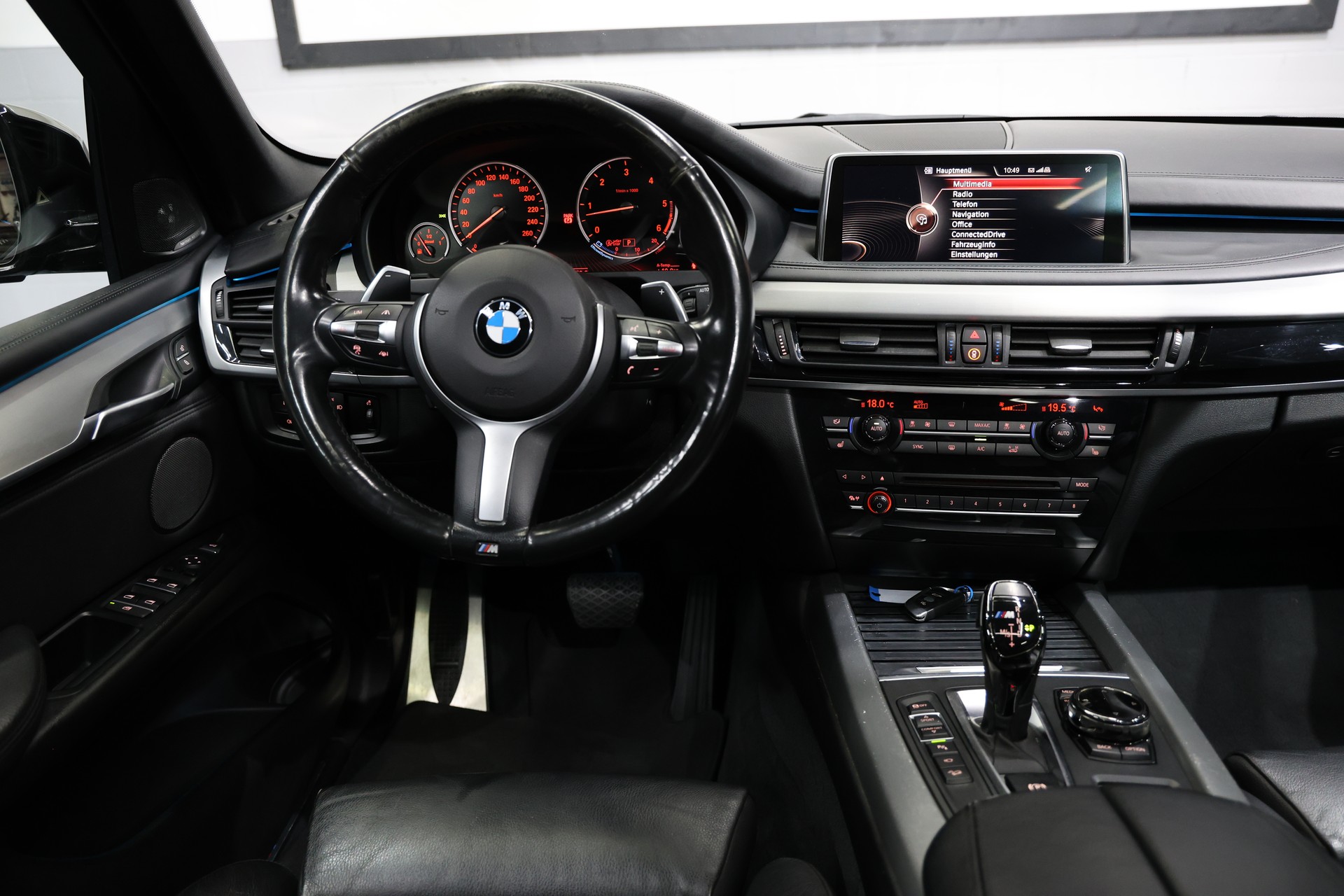 BMW X5 xDrive Pure Sport M50d 381PS F15-image-12
