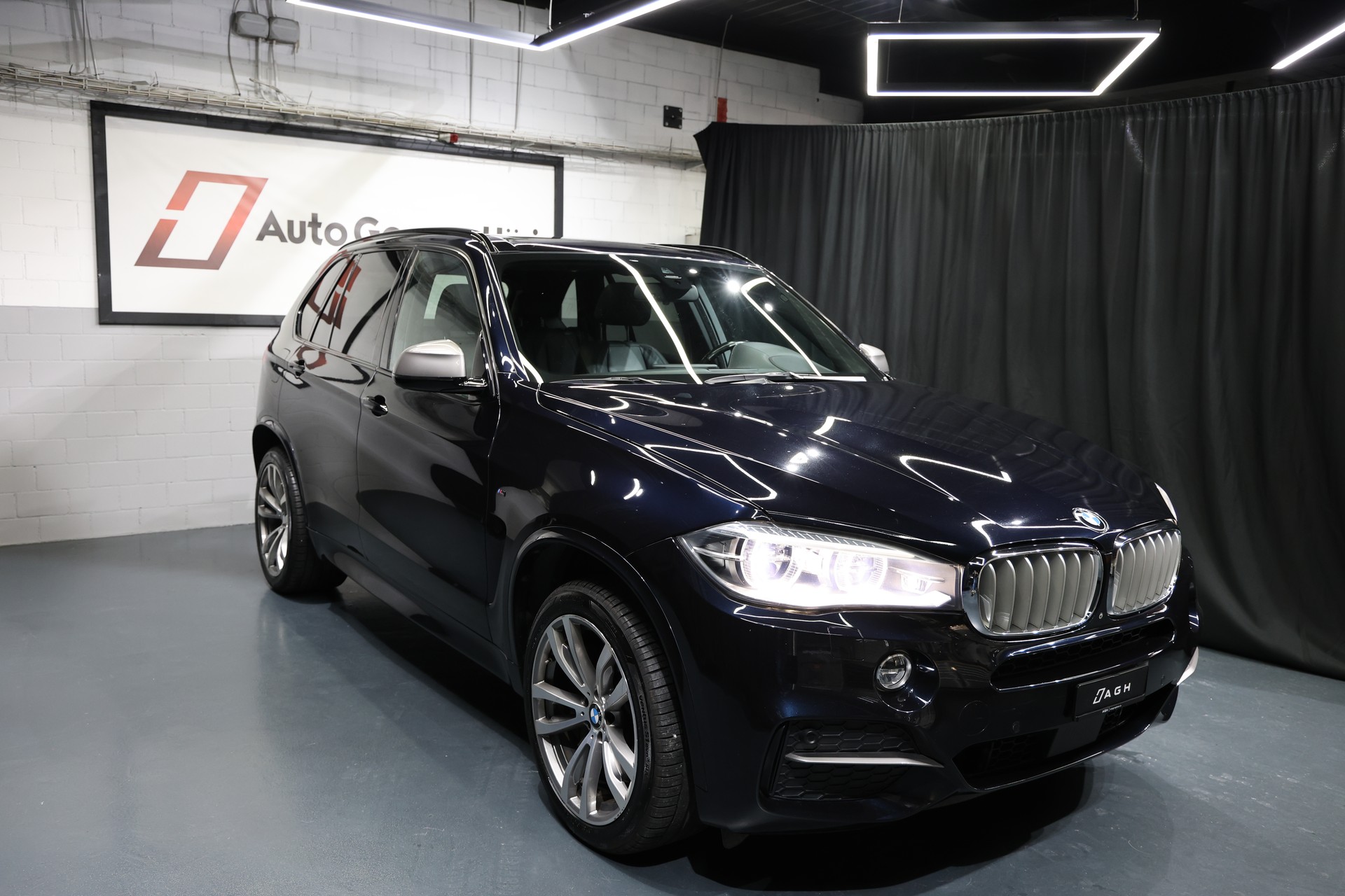 BMW X5 xDrive Pure Sport M50d 381PS F15-showroom-element-2