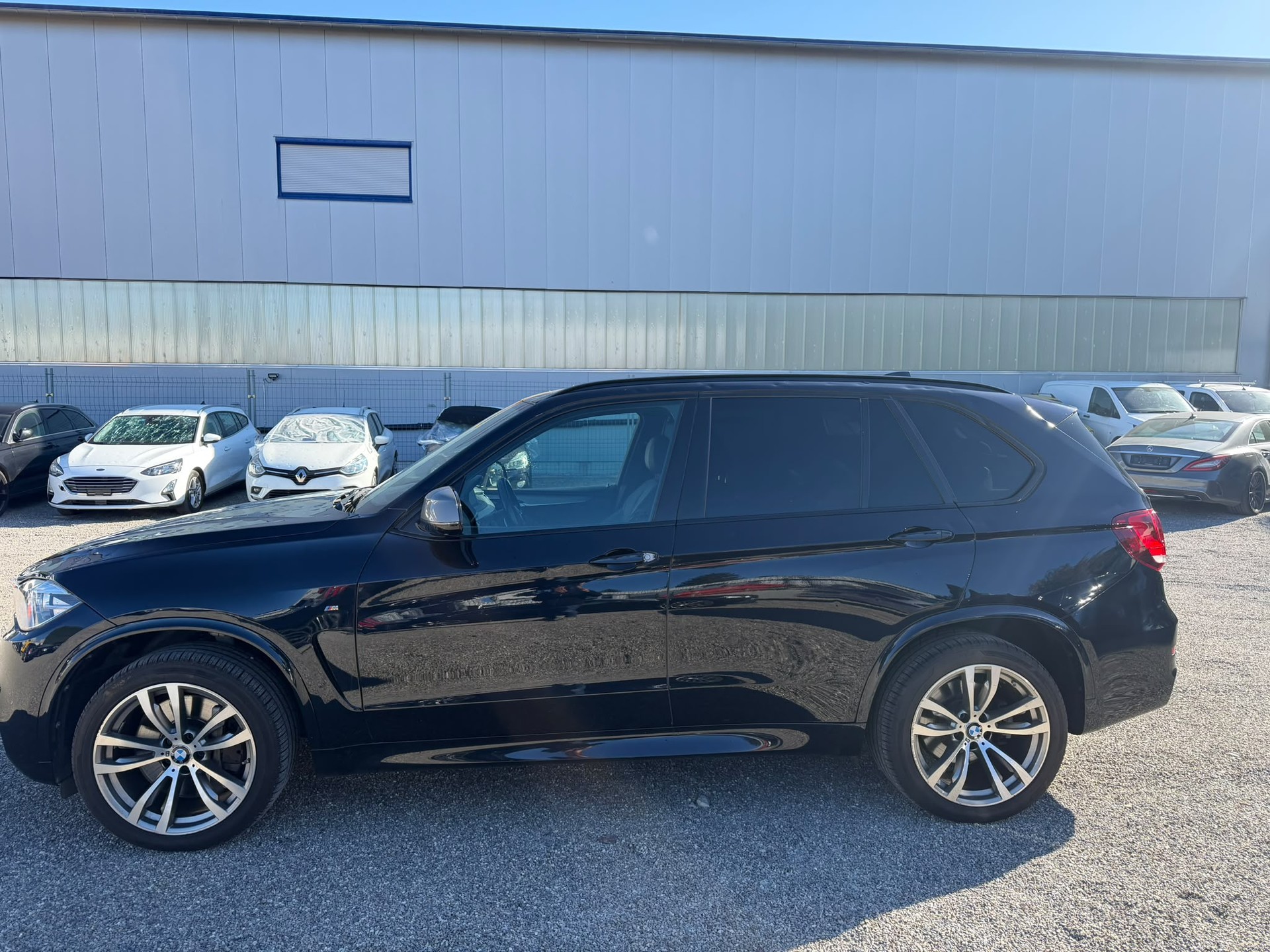 BMW X5 xDrive Pure Sport M50d 381PS F15-image-2