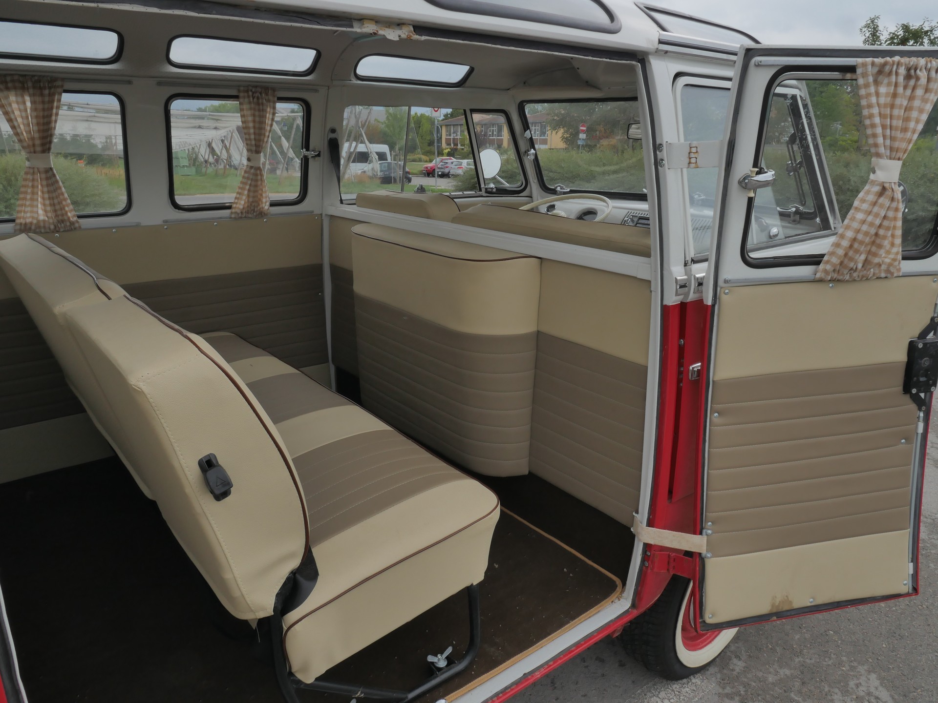 VW T1-image-4