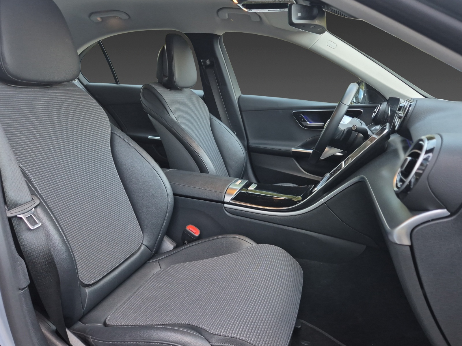 MERCEDES-BENZ C 200 Avantgarde-image-14
