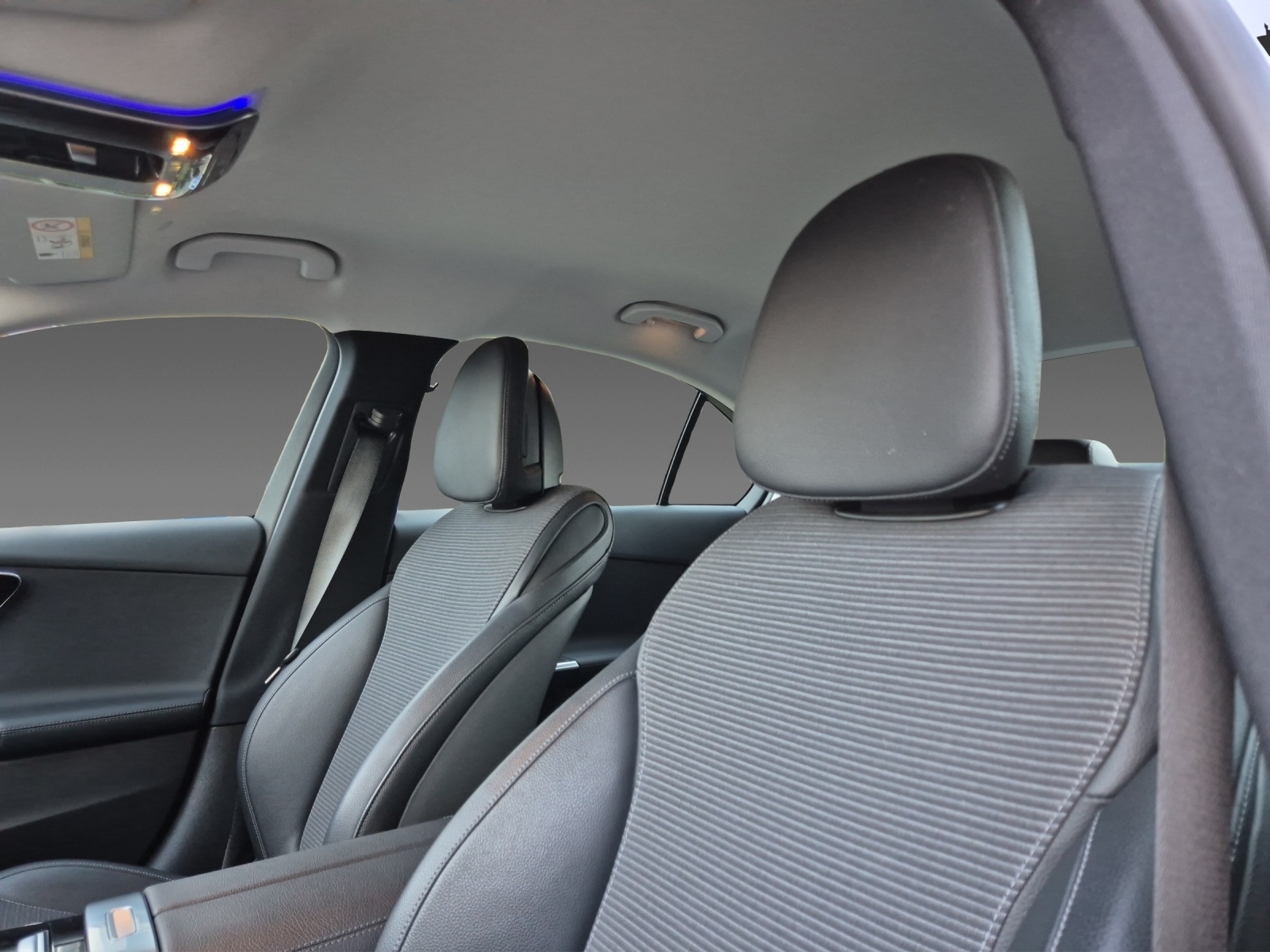 MERCEDES-BENZ C 200 Avantgarde-image-15