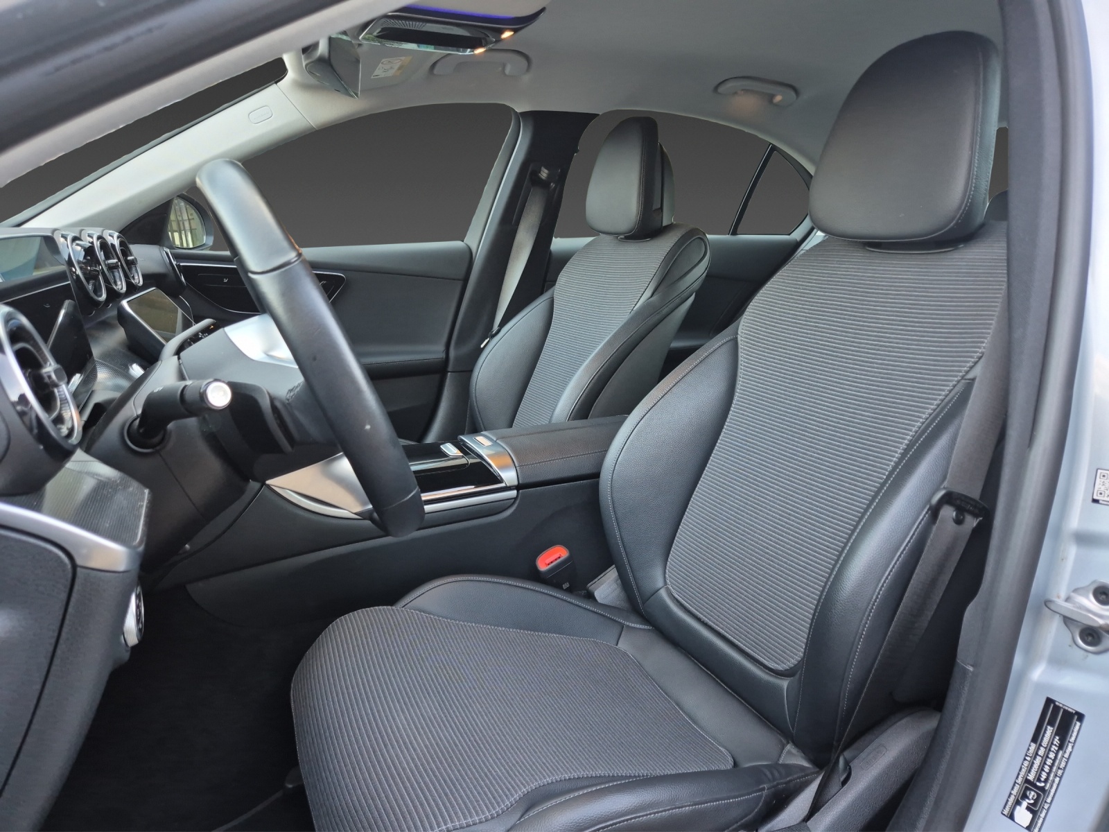 MERCEDES-BENZ C 200 Avantgarde-image-13