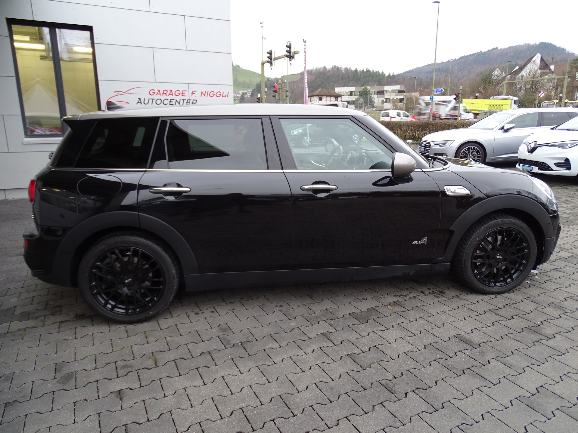 MINI Mini Clubman Cooper S ALL4 Steptronic-image-5