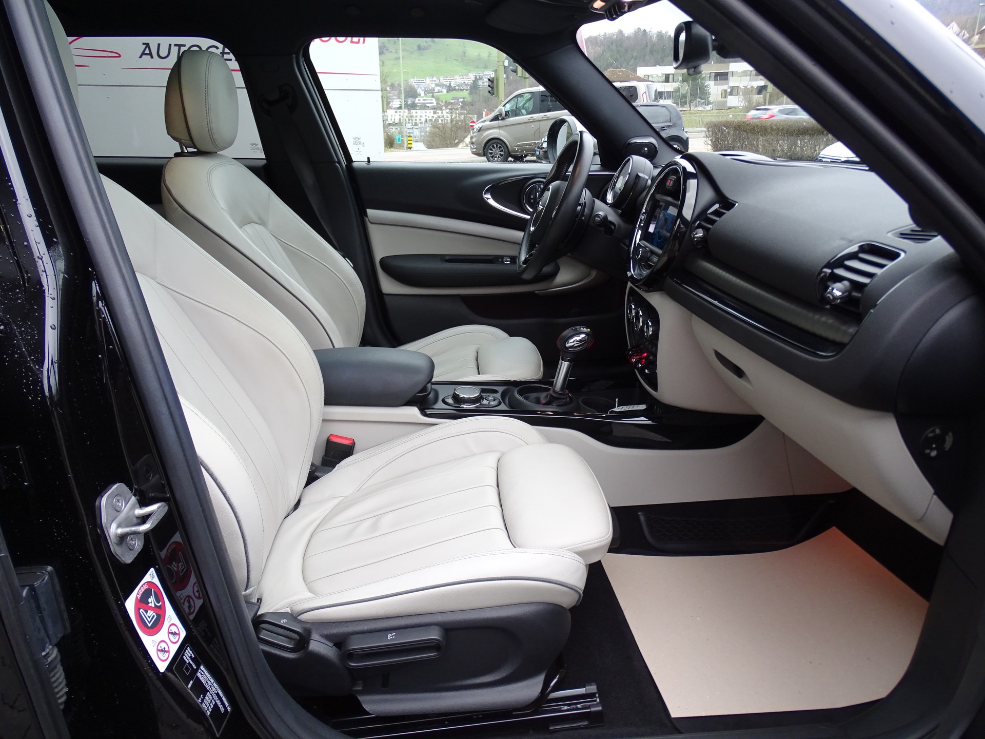 MINI Mini Clubman Cooper S ALL4 Steptronic-image-23