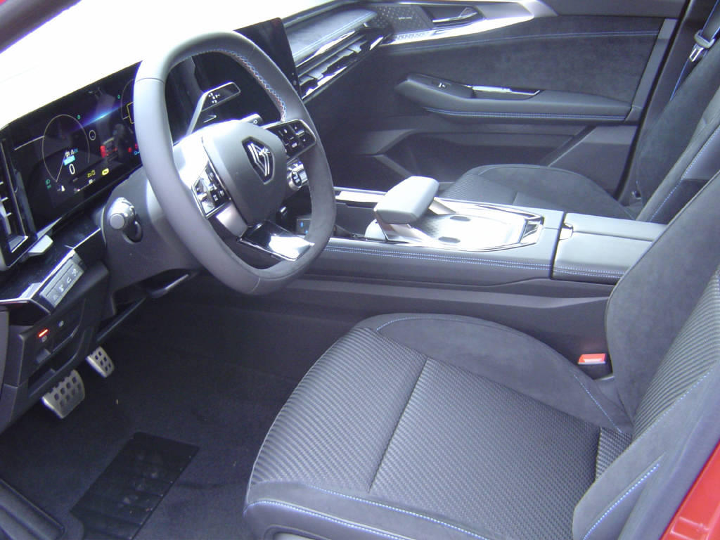 RENAULT Austral 1.2 E-Tech iconic Esprit Alpine-image-3