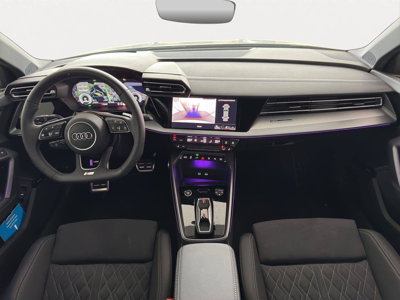 AUDI A3 Sportback 45 TFSI e S line-image-5