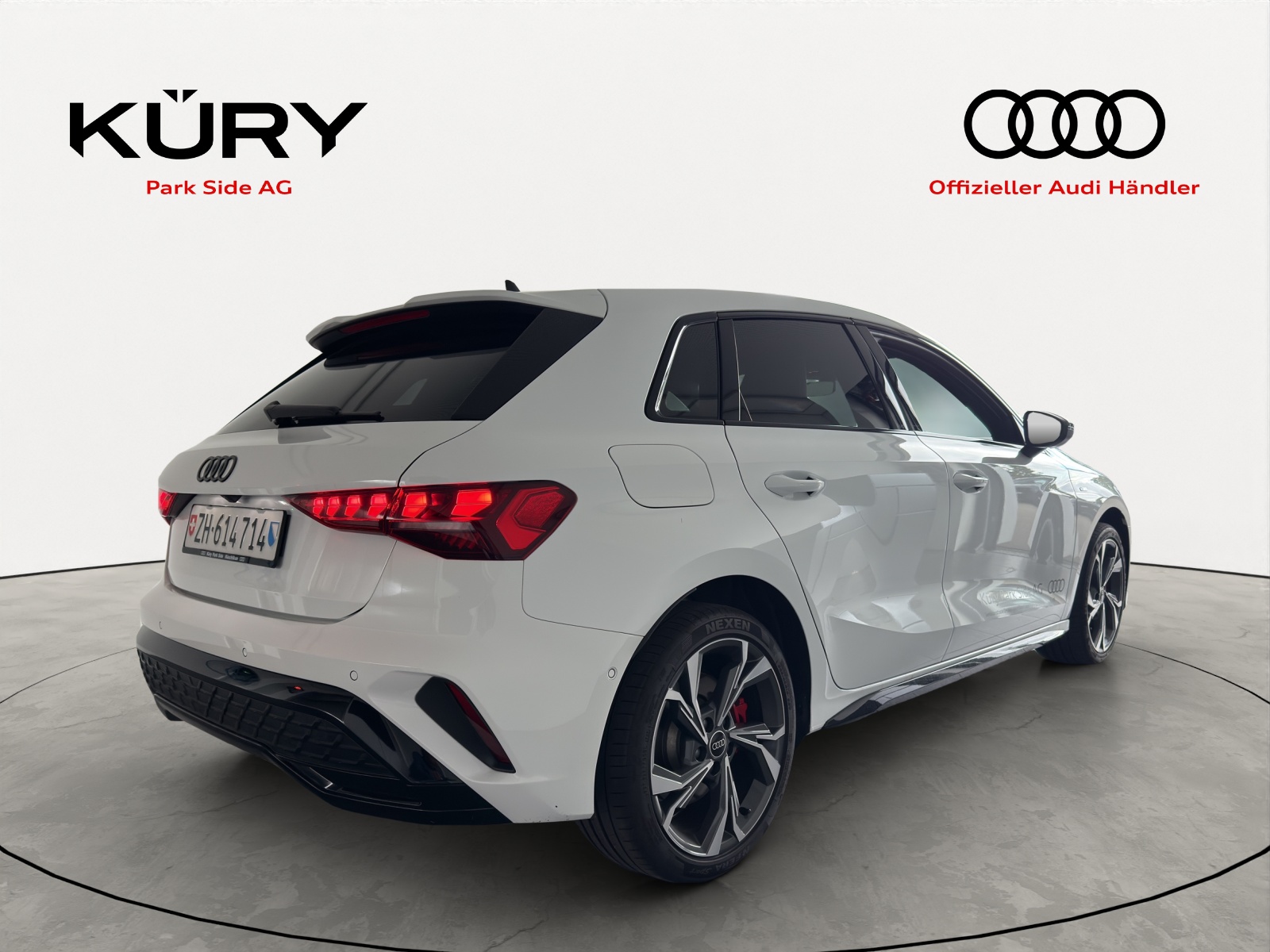 AUDI A3 Sportback 45 TFSI e S line-image-3