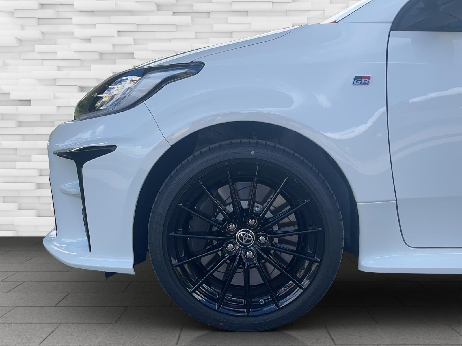 TOYOTA GR Yaris 1.6 Turbo Sport 4x4-image-8