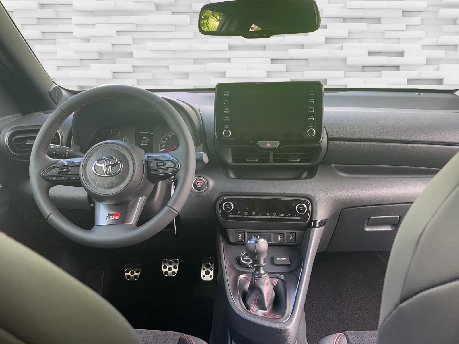 TOYOTA GR Yaris 1.6 Turbo Sport 4x4-image-14
