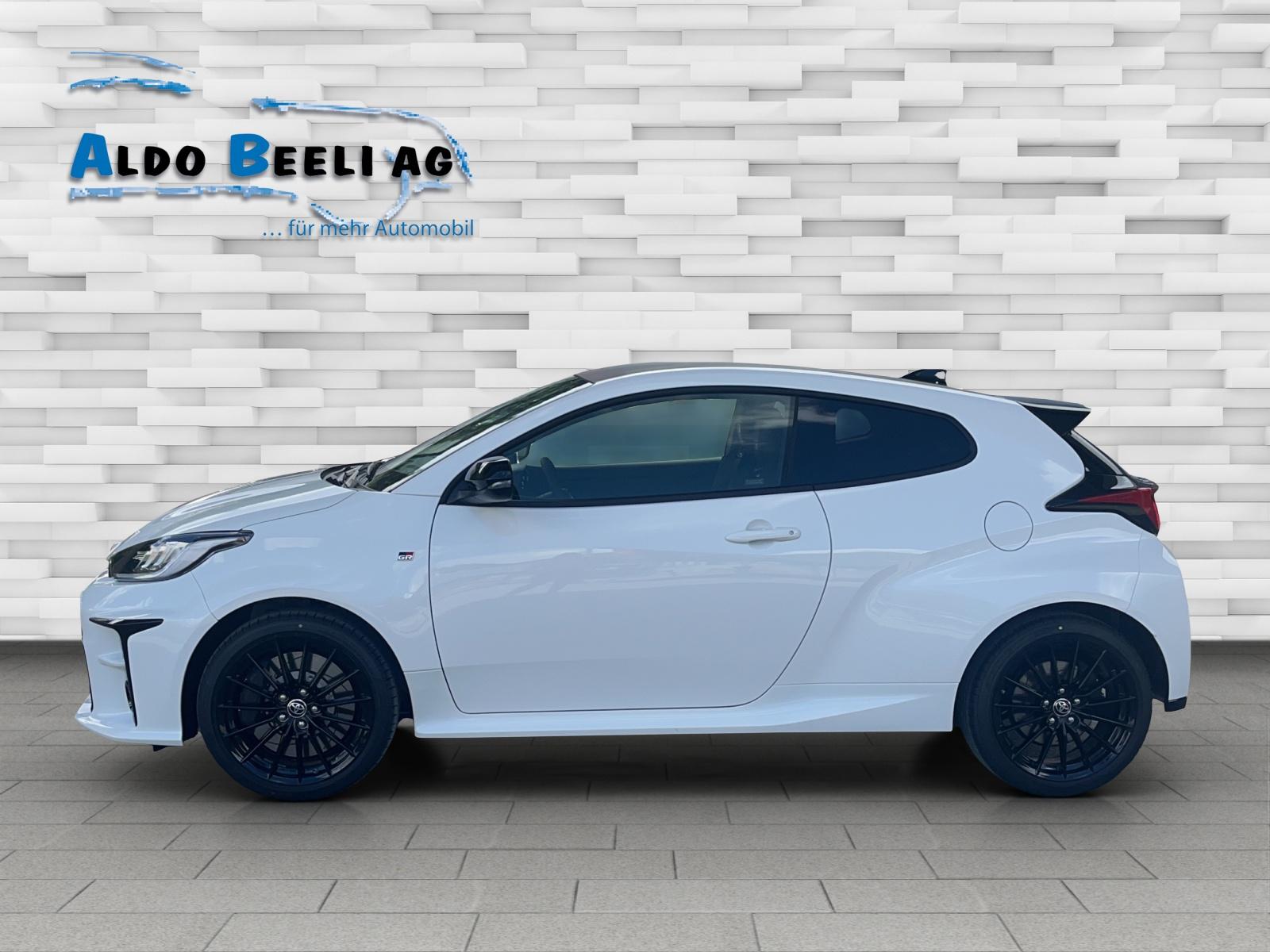 TOYOTA GR Yaris 1.6 Turbo Sport 4x4-image-2