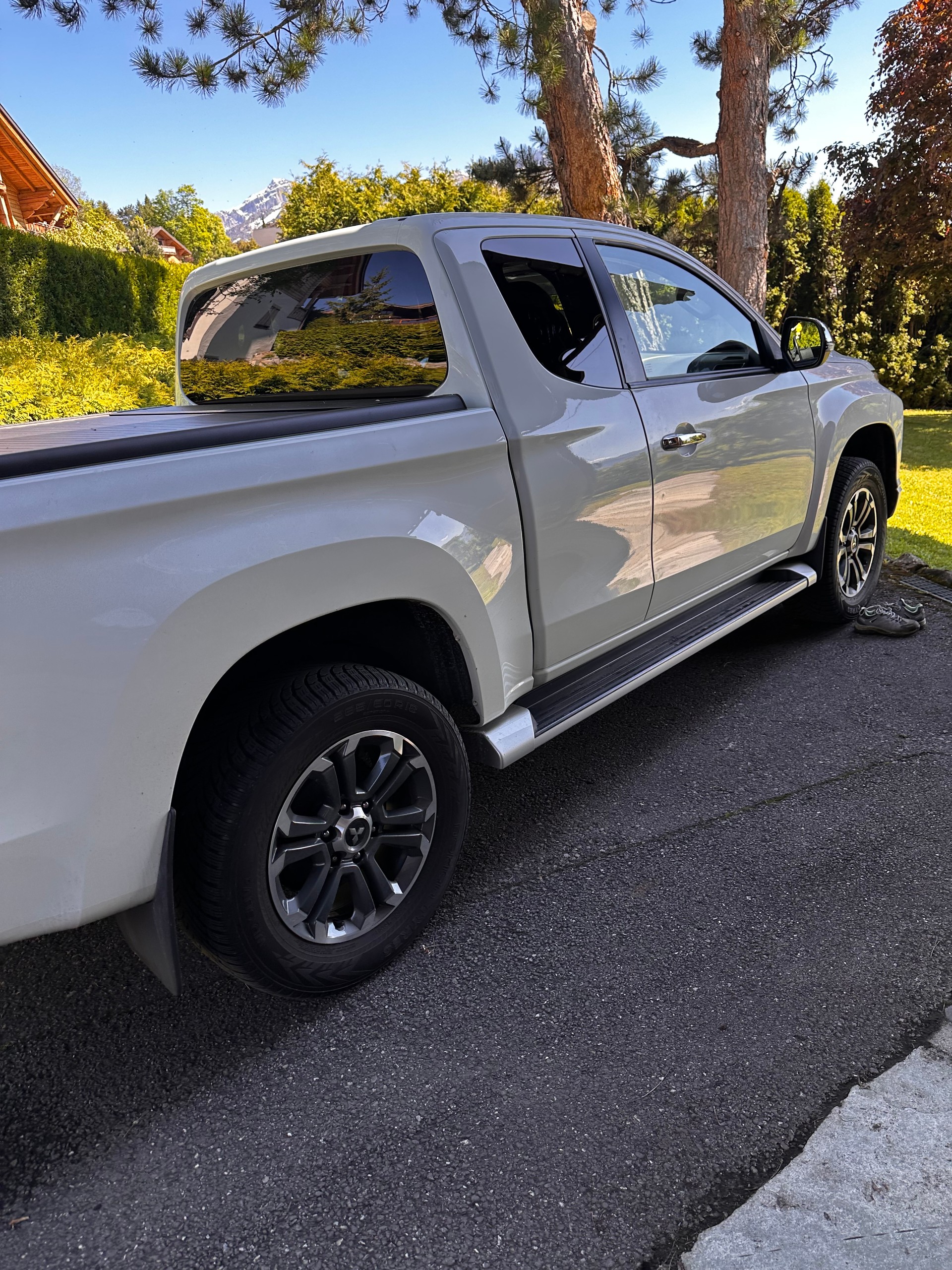 MITSUBISHI L 200 2.2 Style Club Cab-image-2
