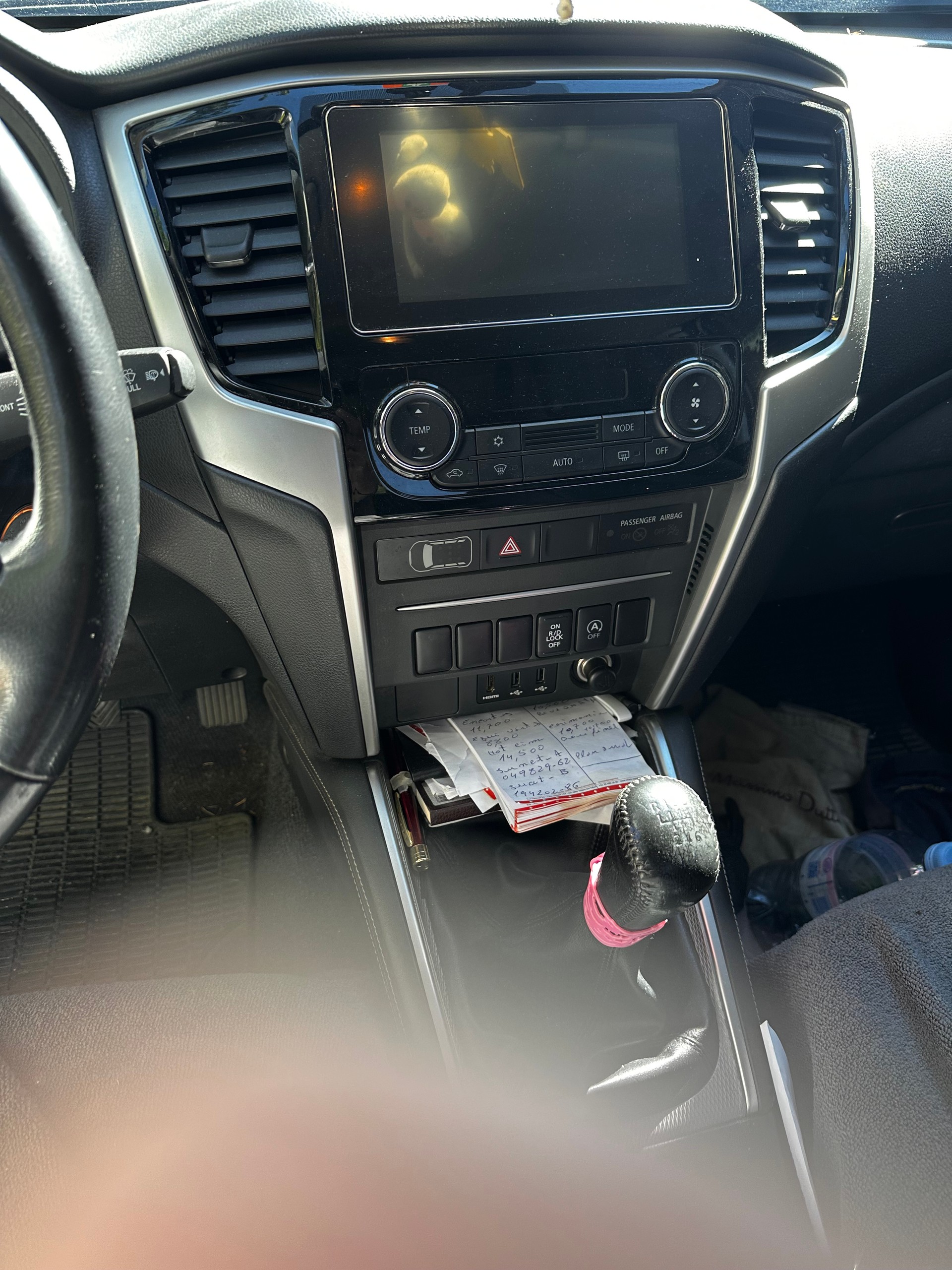 MITSUBISHI L 200 2.2 Style Club Cab-image-7