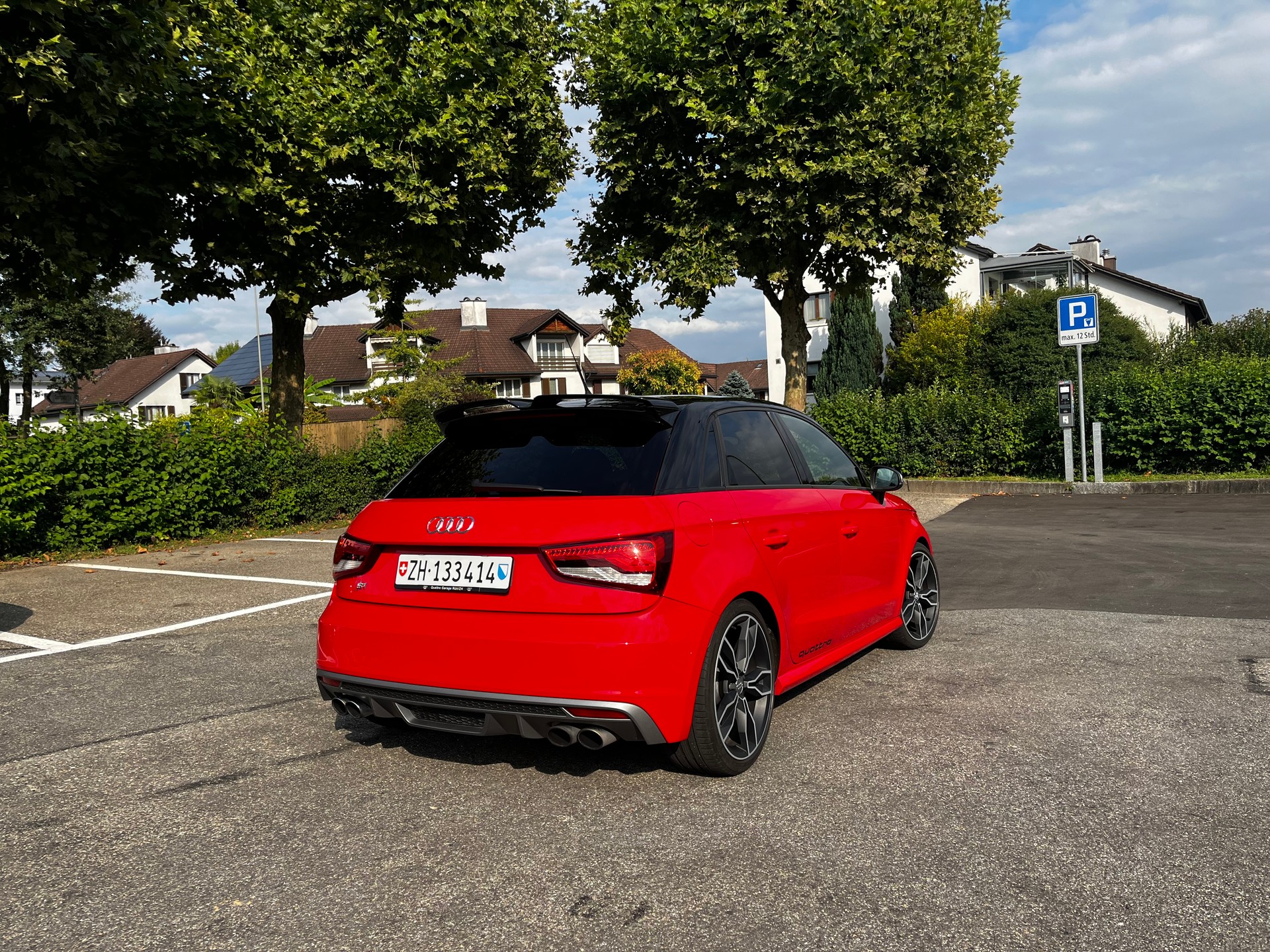 AUDI S1 Sportback 2.0 TFSI Sport quattro-image-1