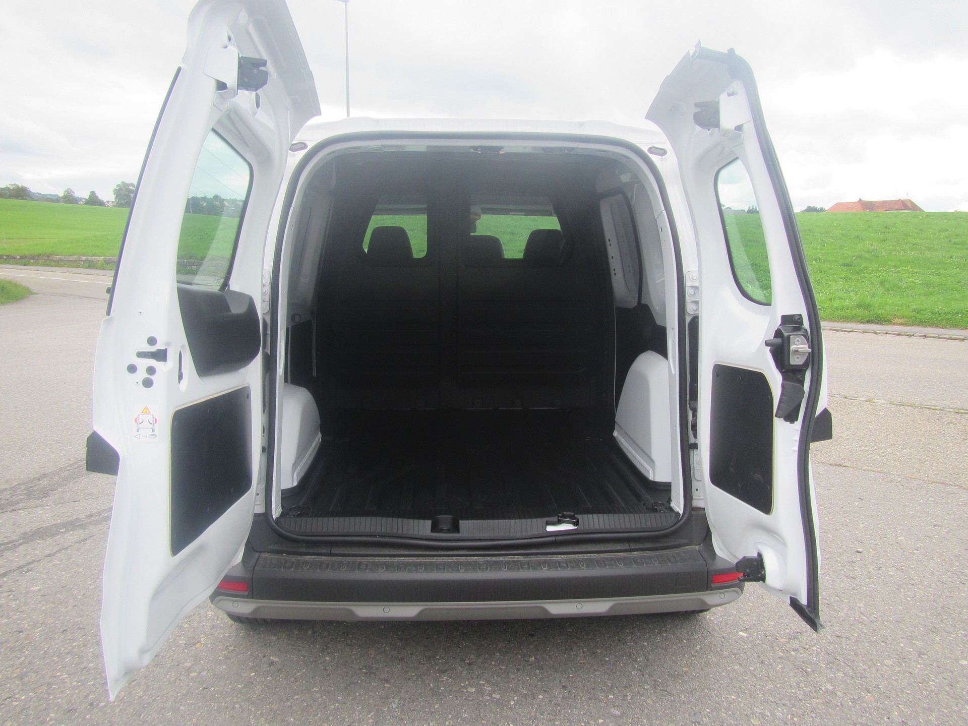 NISSAN TOWNSTAR-image-2