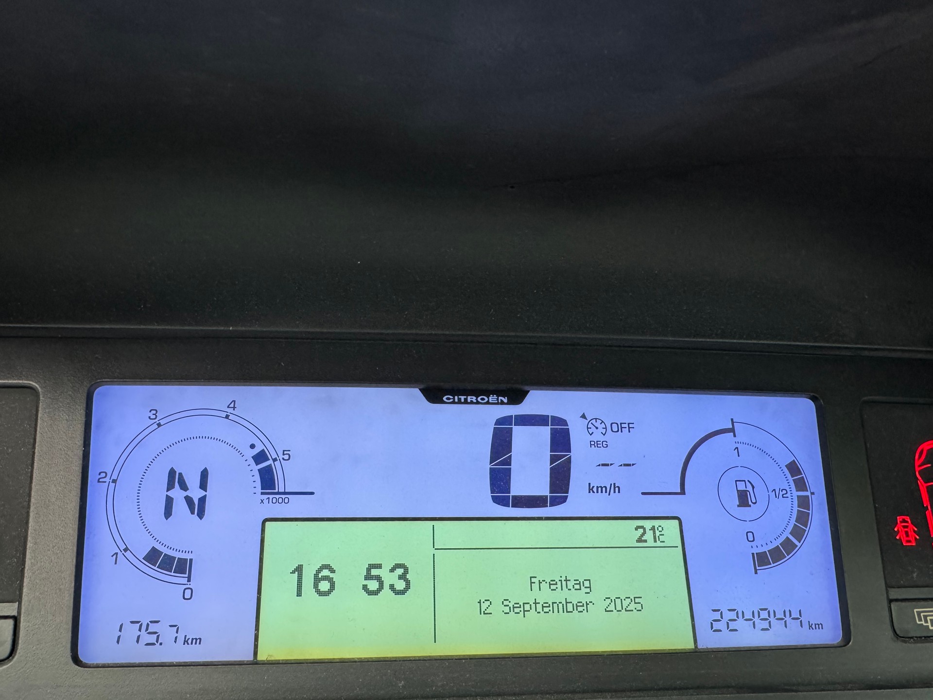 CITROEN Grand C4 Picasso 2.0 HDI Dynamique BMP * 07x Sitze * Klima-auto * Tempomat * B04 * 6-image-7