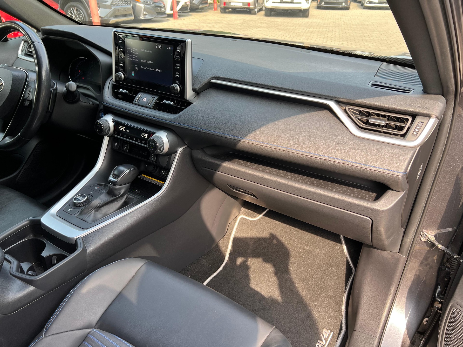 TOYOTA RAV4 2.5 HSD Style-image-14