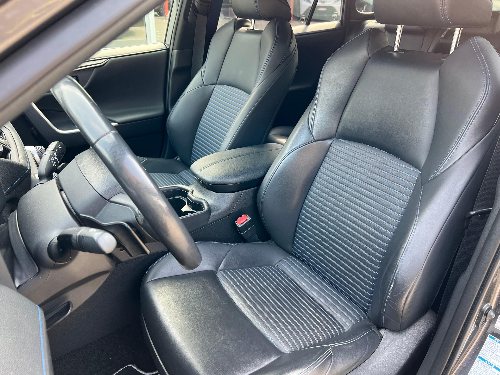 TOYOTA RAV4 2.5 HSD Style-image-9