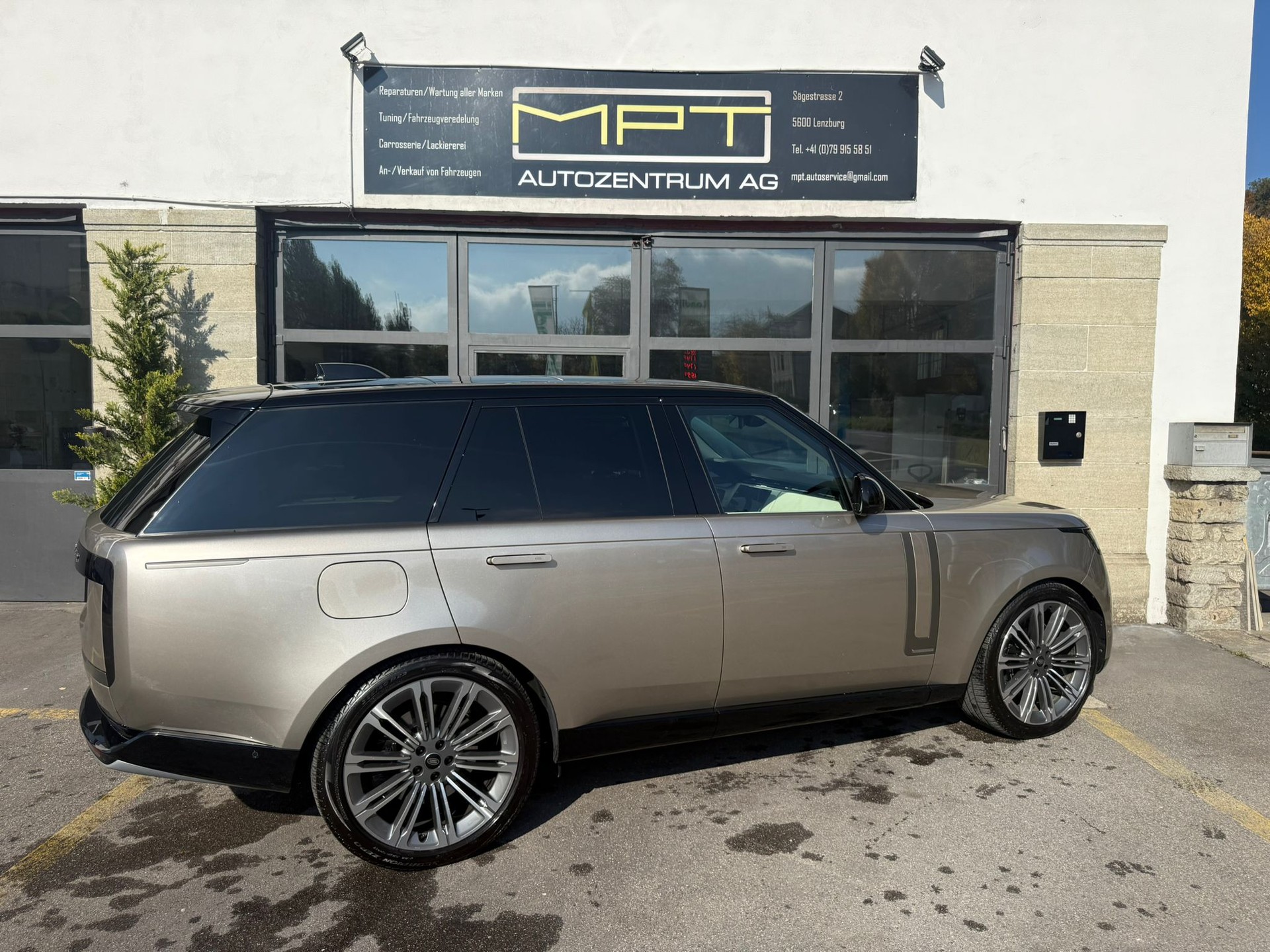 LAND ROVER Range Rover P530 4.4 V8 Autobiography Automatic-image-3