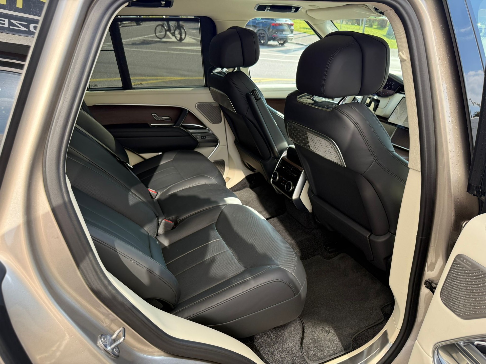 LAND ROVER Range Rover P530 4.4 V8 Autobiography Automatic-image-7