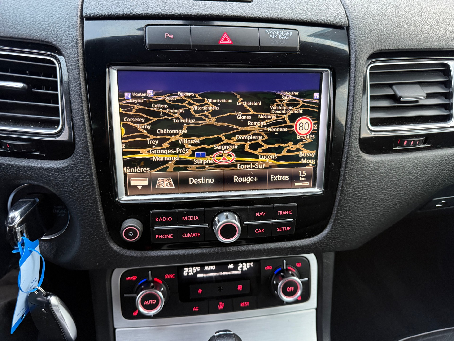 VW Touareg 3.0 TDI BlueMotion Technology Tiptronic-image-12