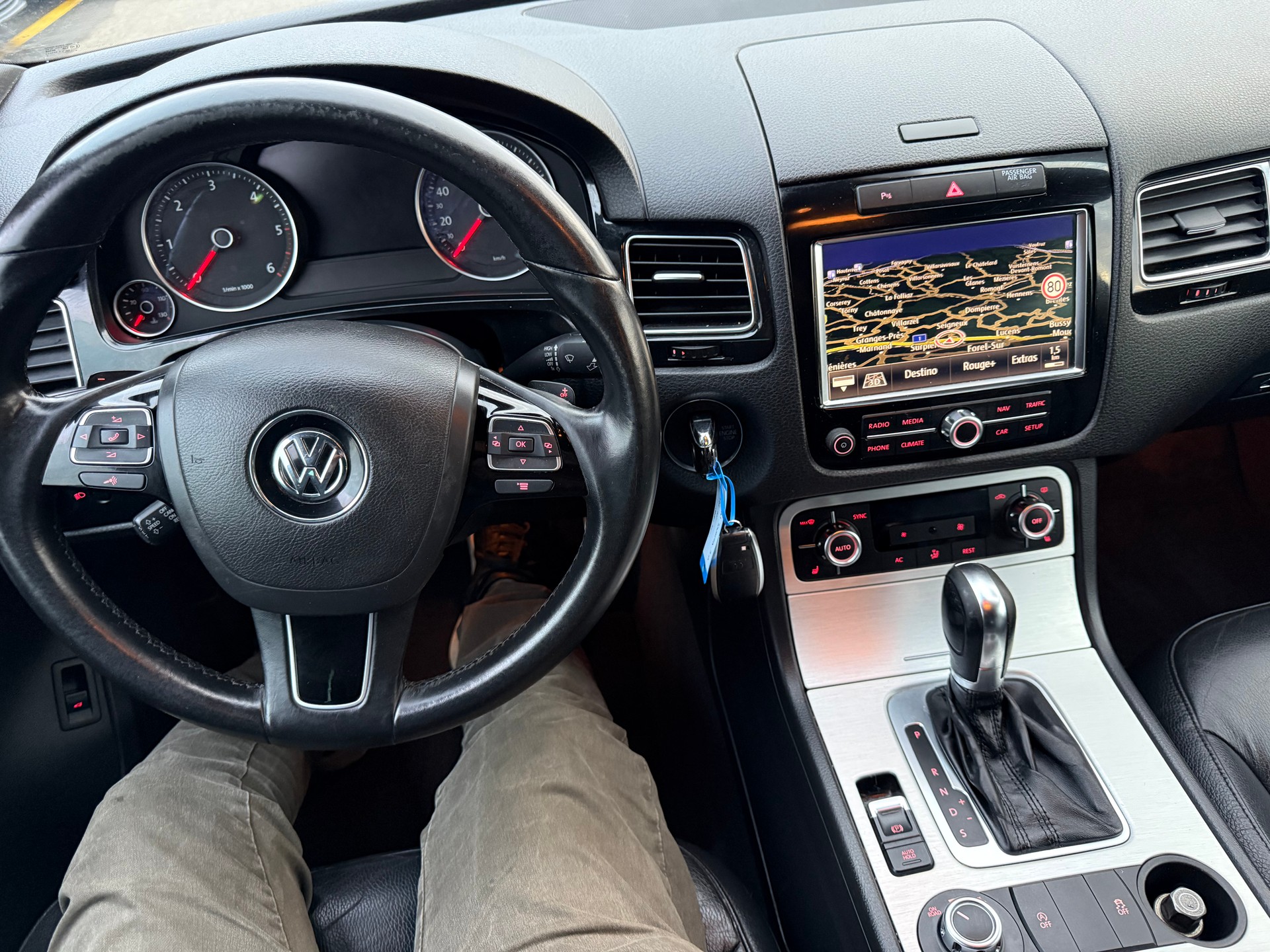 VW Touareg 3.0 TDI BlueMotion Technology Tiptronic-image-11