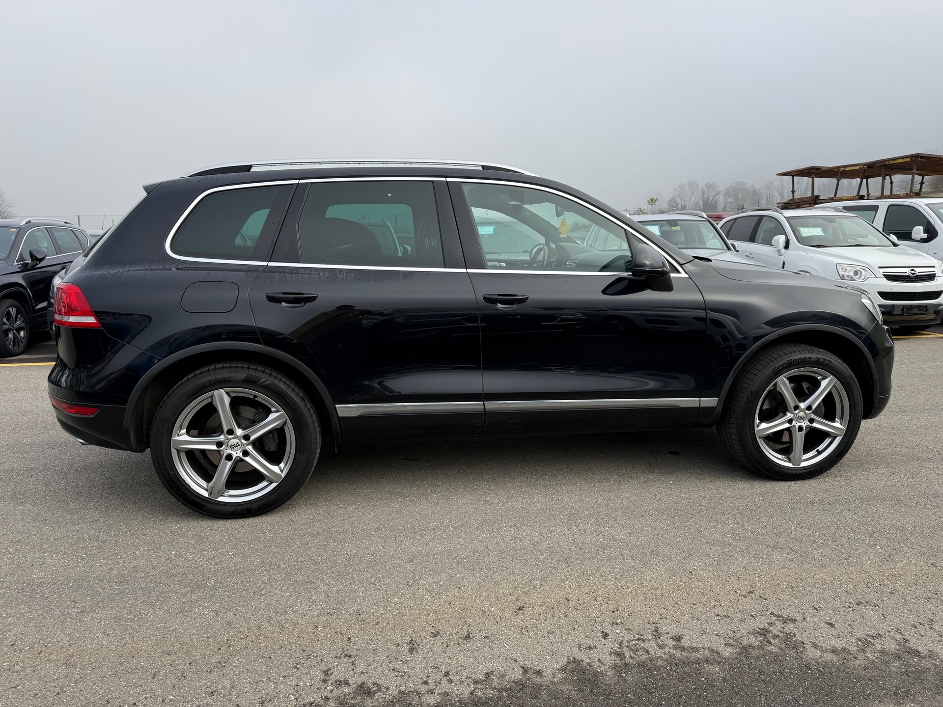 VW Touareg 3.0 TDI BlueMotion Technology Tiptronic-image-2
