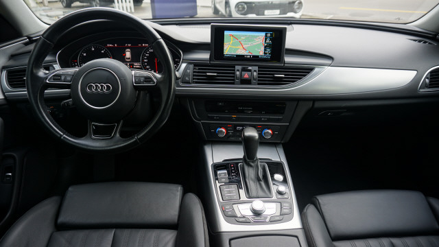 AUDI A6 Avant 2.0 TDI-image-11