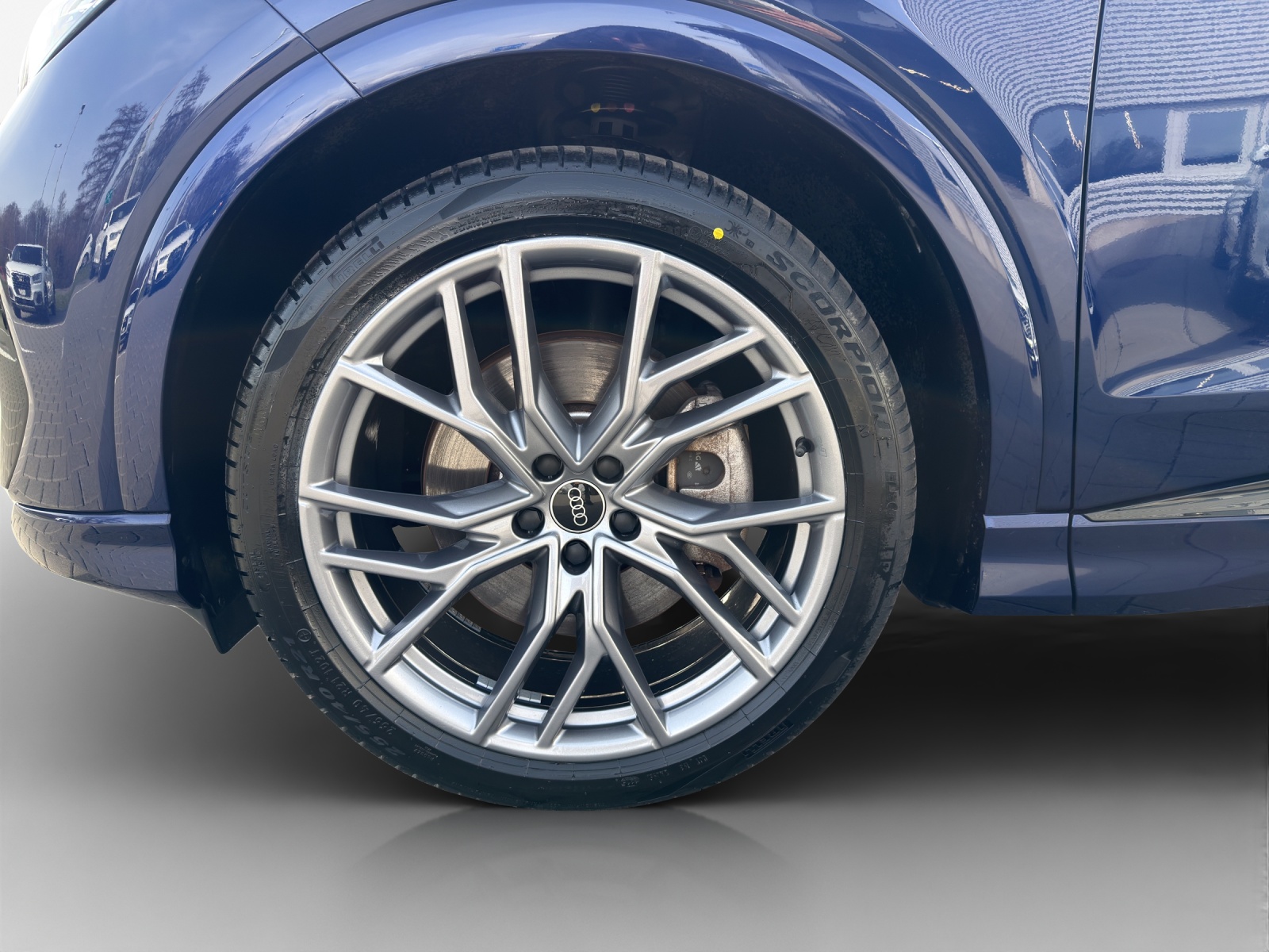 AUDI Q4 e-tron 50 quattro-image-14