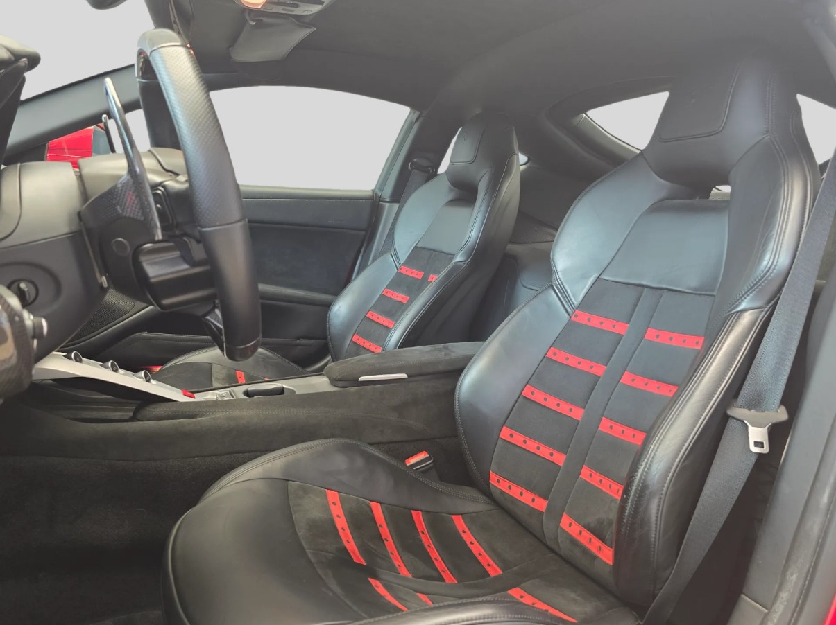 FERRARI F12 Berlinetta-image-9