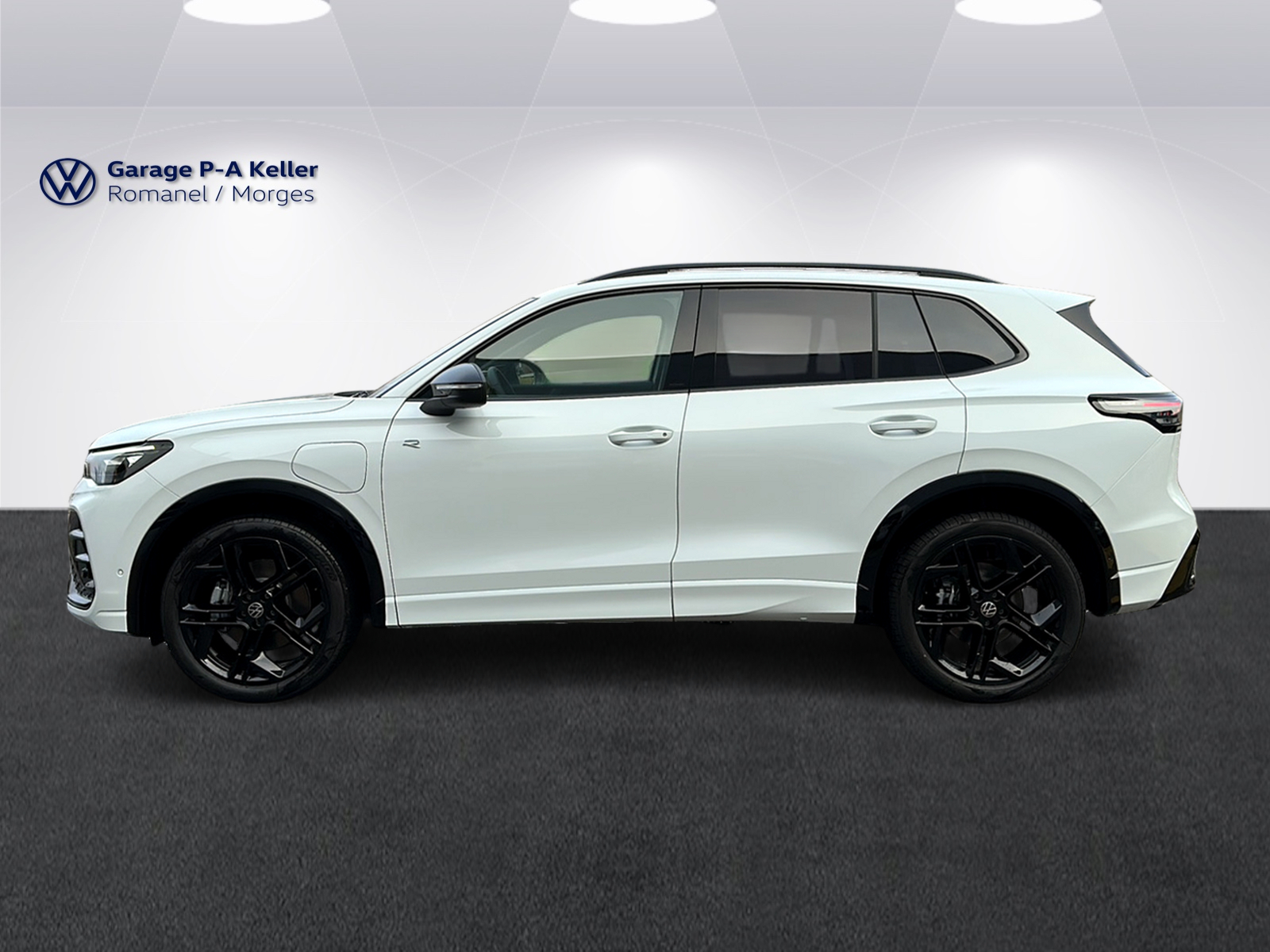 VW Tiguan R-Line 1.5TSI Plugin-Hybride 272CH DSG-image-1