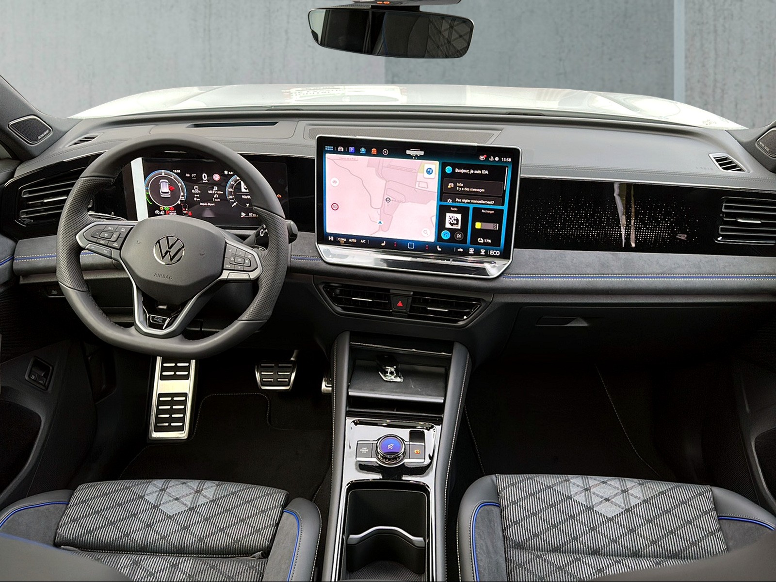 VW Tiguan R-Line 1.5TSI Plugin-Hybride 272CH DSG-image-7