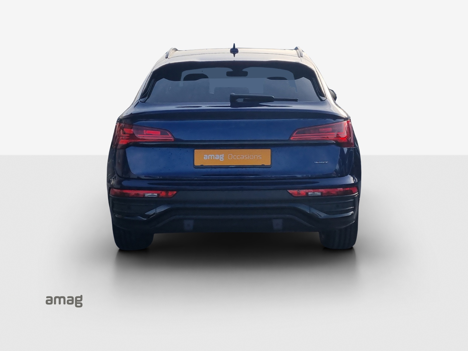 AUDI Q5 Sportback 55 TFSI e PHEV S line quattro S-tronic-image-4