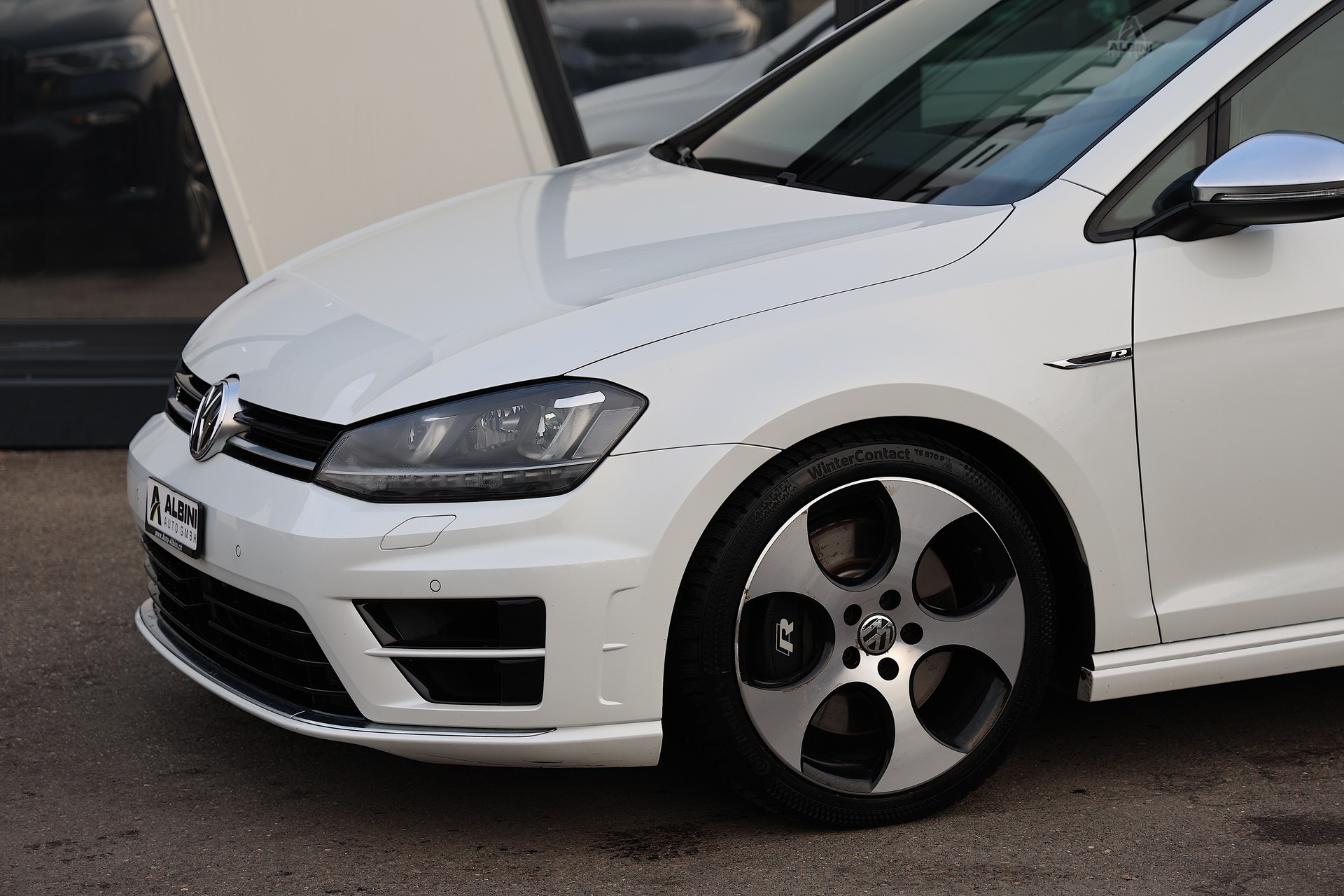 VW Golf 2.0 TSI R 4Motion DSG-image-1