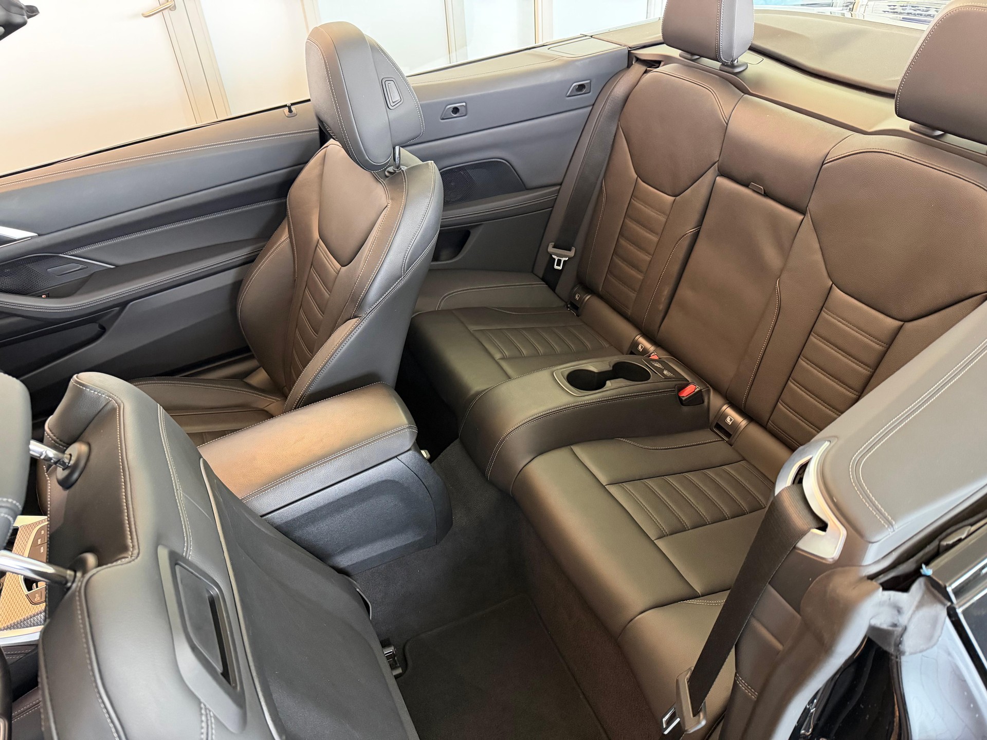 BMW 430i xDrive SAG Cabrio M-Sport-image-17