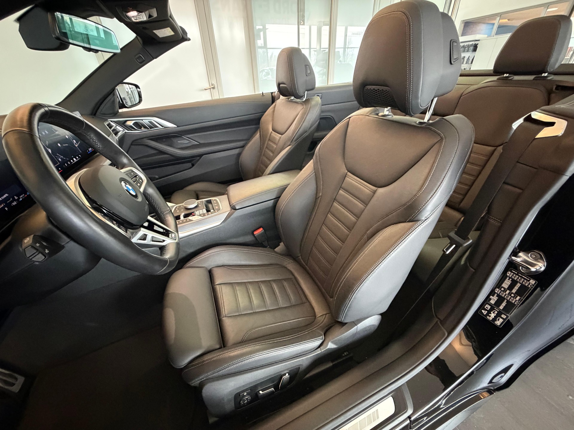 BMW 430i xDrive SAG Cabrio M-Sport-image-11