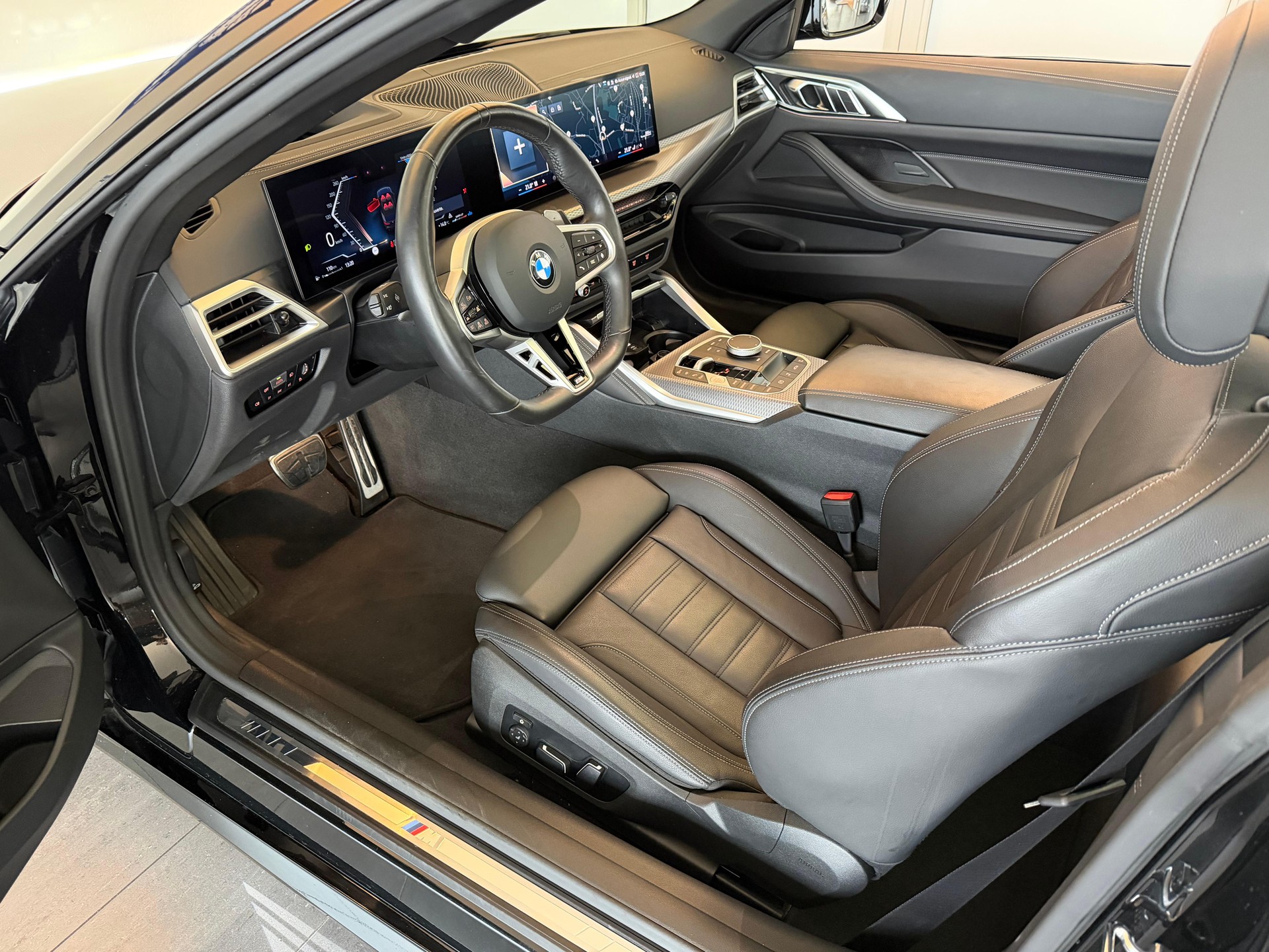 BMW 430i xDrive SAG Cabrio M-Sport-image-10