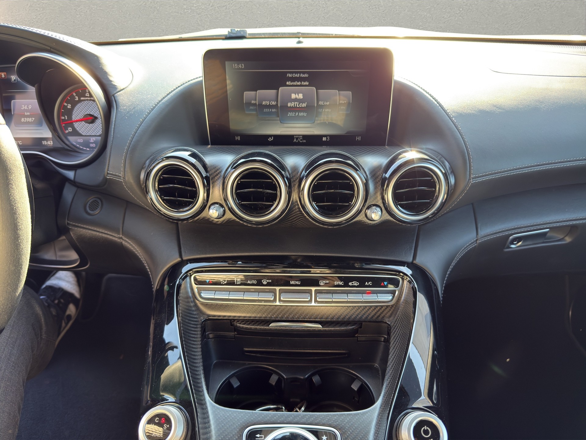 MERCEDES-BENZ AMG GT S Speedshift DCT-image-12
