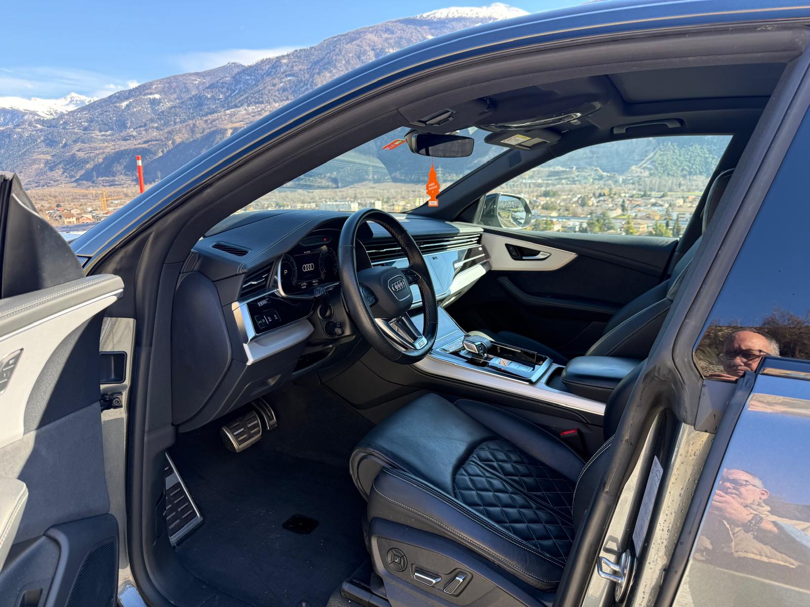 AUDI Q8 50 TDI quattro tiptronic-image-2