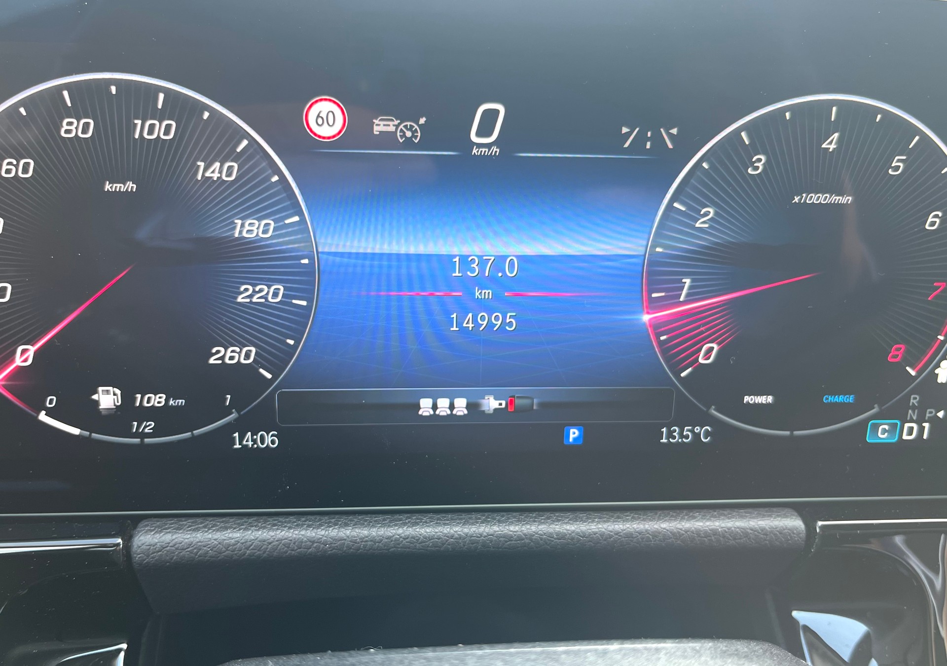 MERCEDES-BENZ B 220 4Matic 8G-DCT-image-11