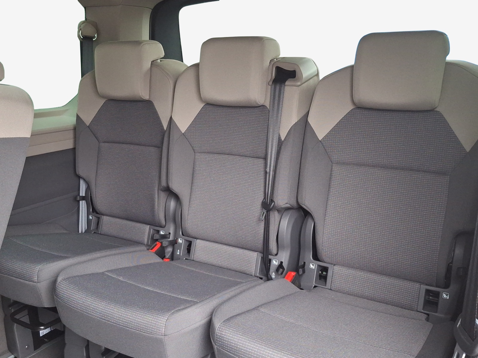 VW Multivan 2.0 TDI Liberty DSG-image-14