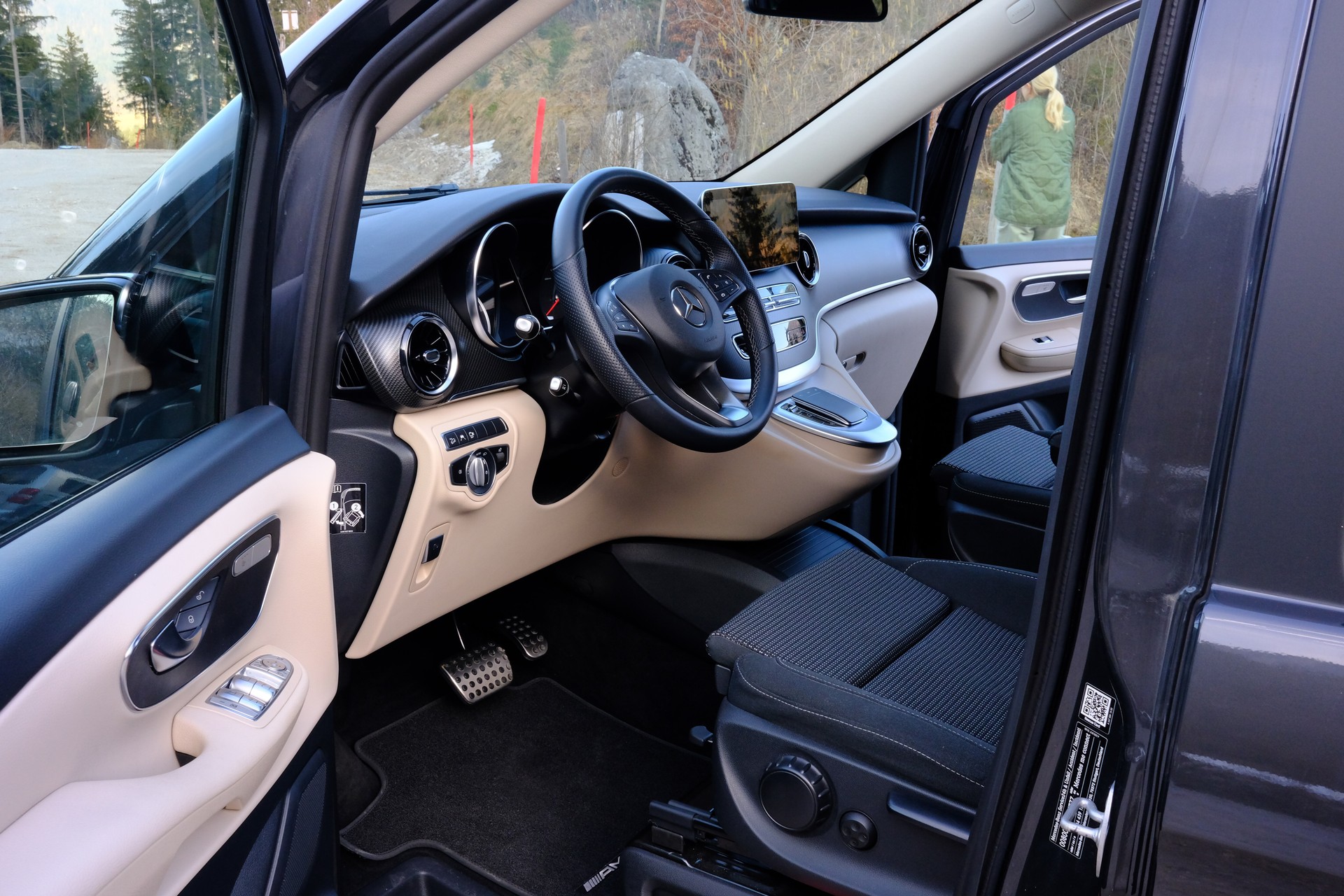 MERCEDES-BENZ Marco Polo 300 d 4M Automat-image-8